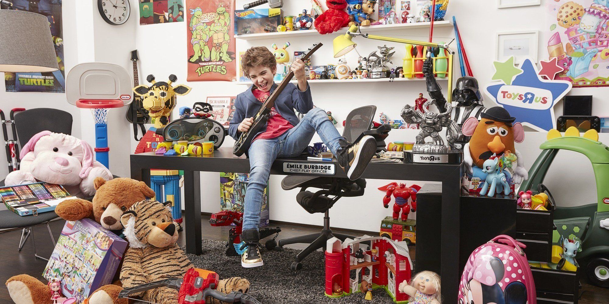 Emile Burbidge és el jove de 12 anys que provarà joguines de Toys "R" Us