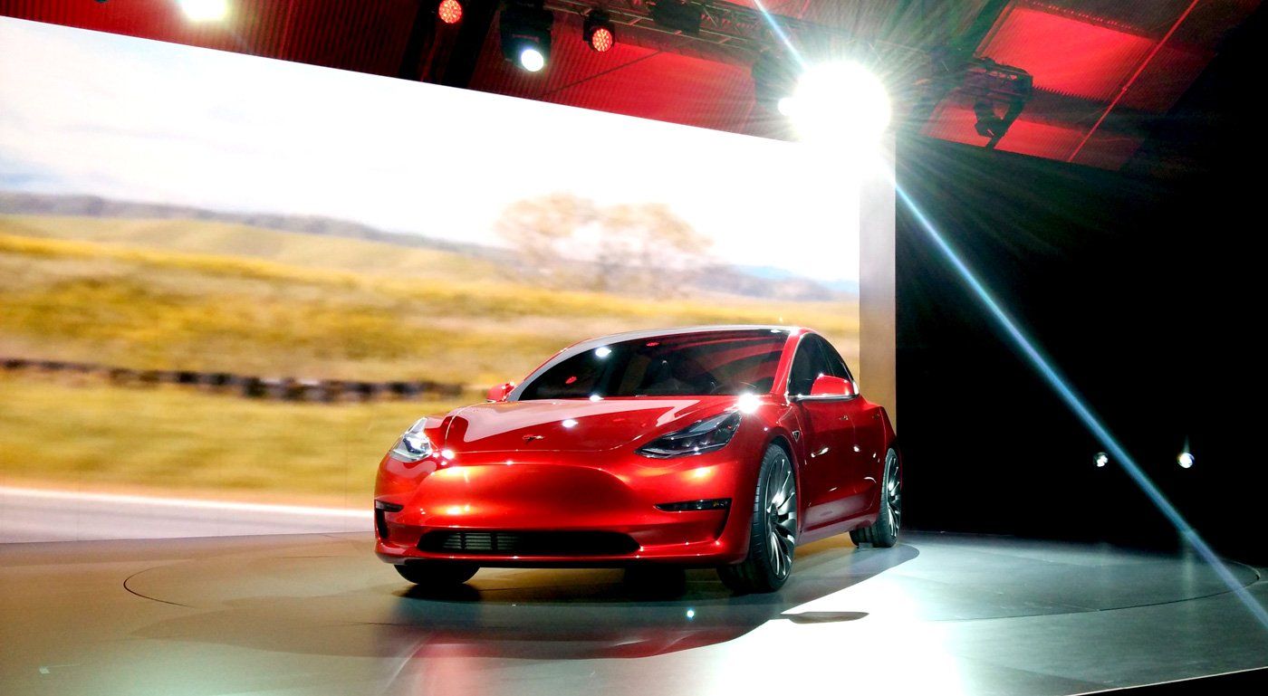 El fabricant ha presentat el Model 3 en un gran esdeveniment a Los Angeles