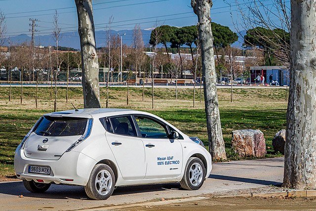 Un vehicle elèctric a Santa Perpètua de Mogoda