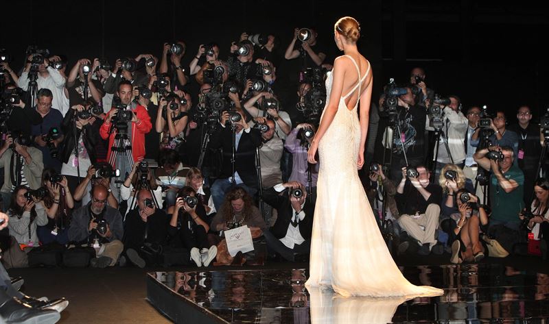 Les nuvies prenen la Fira de Barcelona durant la Bridal Fashion Week