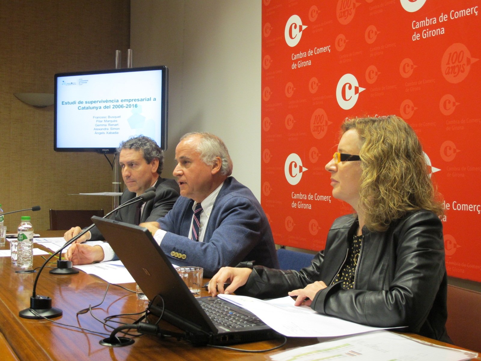 Eduard Torrent, director-gerent de la Cambra de Comerç de Girona, Jaume Fàbrega, vicepresident de la Cambra de Comerç de Girona i Pilar Marquès, directora de la Càtedra Cambra de l'Empresa Familiar