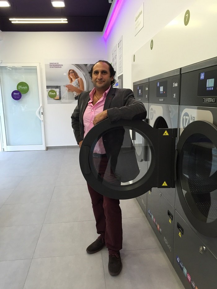 Roberto Haboba es el fundador de Fresh Laundry