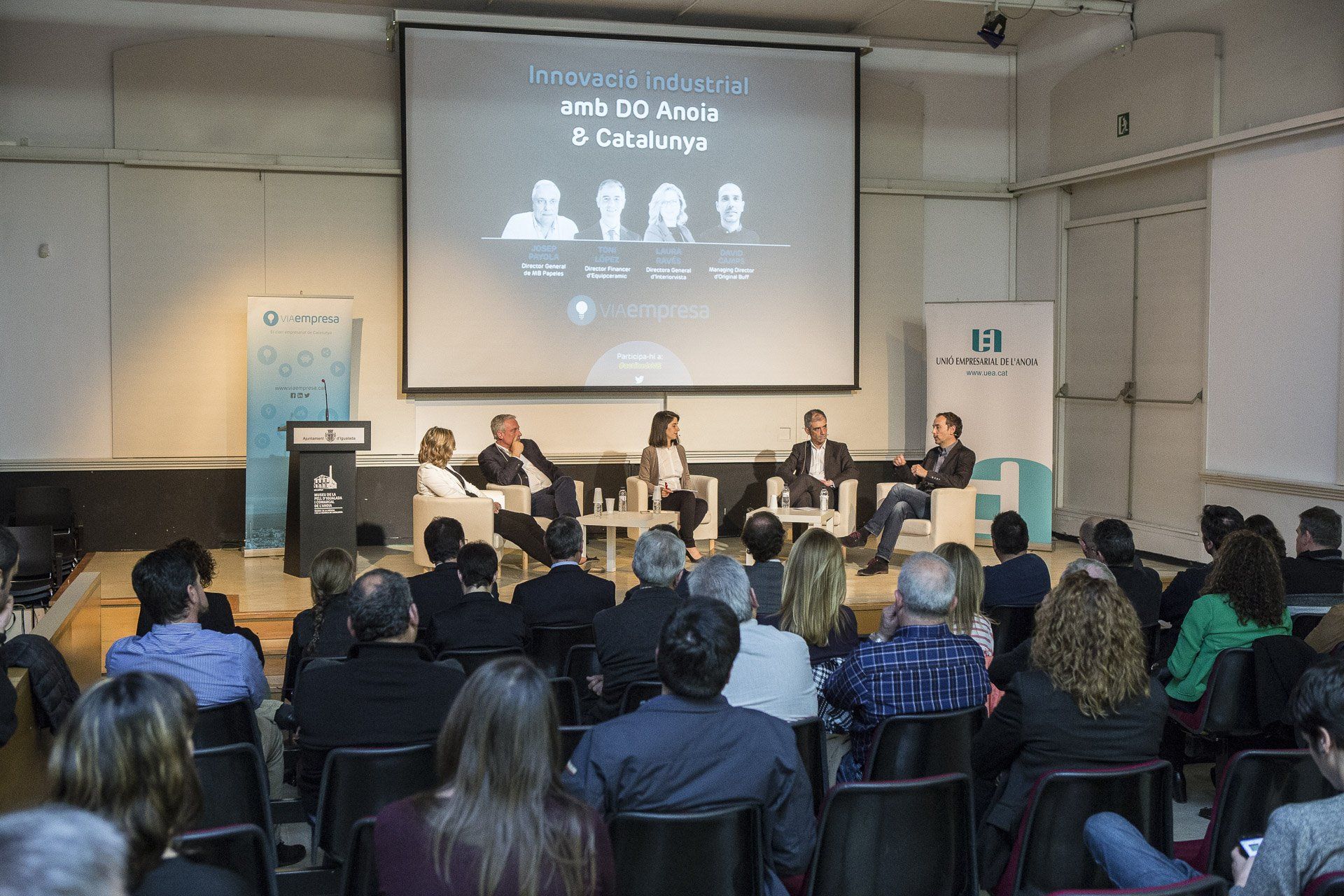 Un centenar de persones han assistit al debat organitzat per VIA Empresa a Igualada