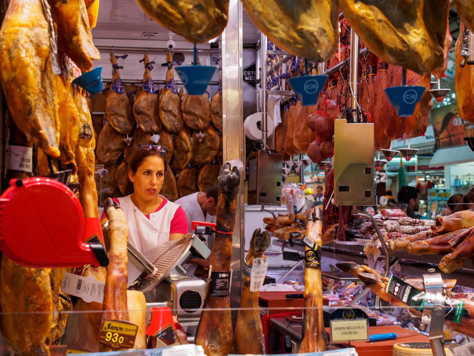 Treballadors del Mercat Central de València | iStock 