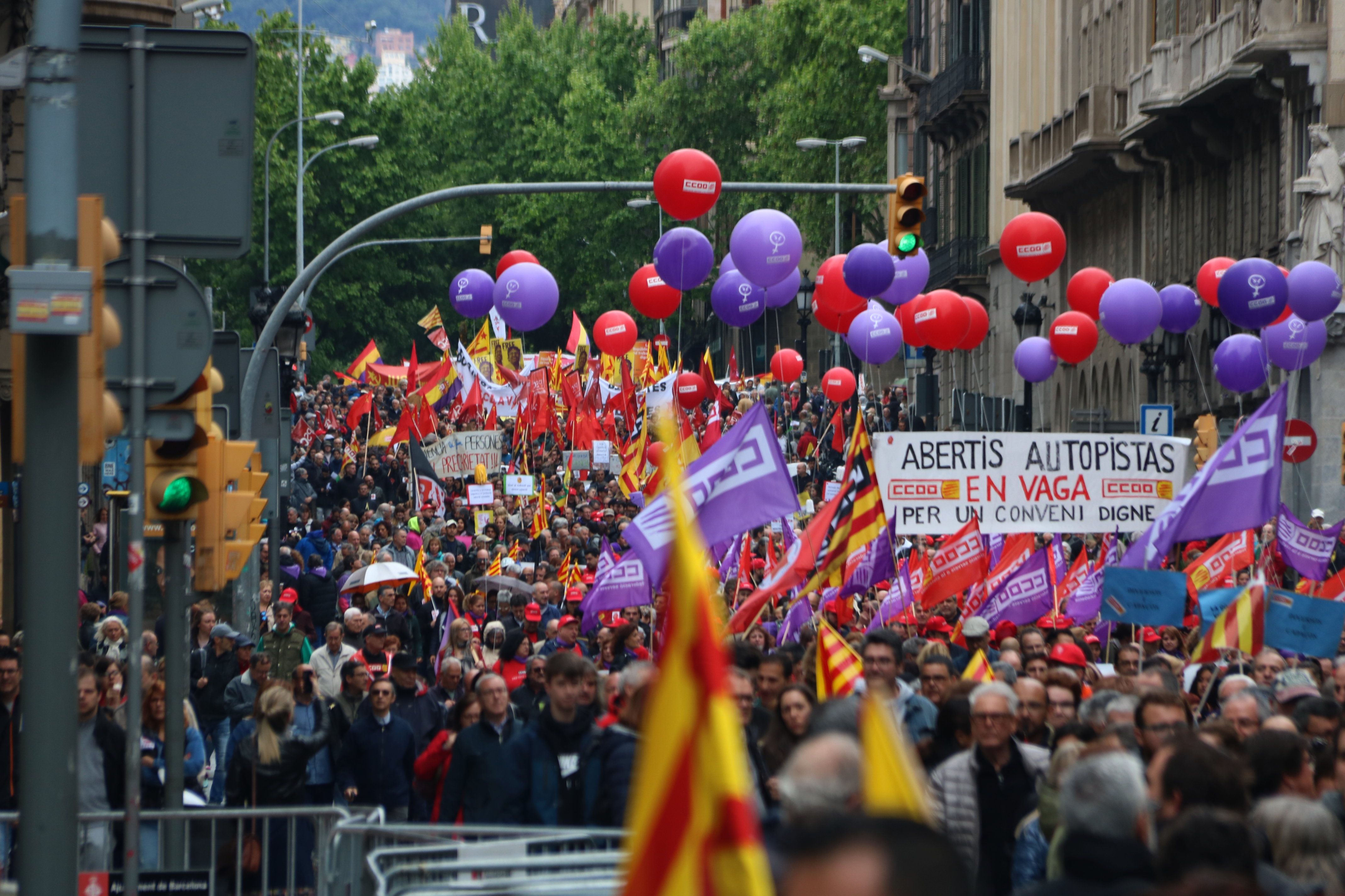 Manifestació de la UGT i CCOO per l'1 de maig a Barcelona | ACN