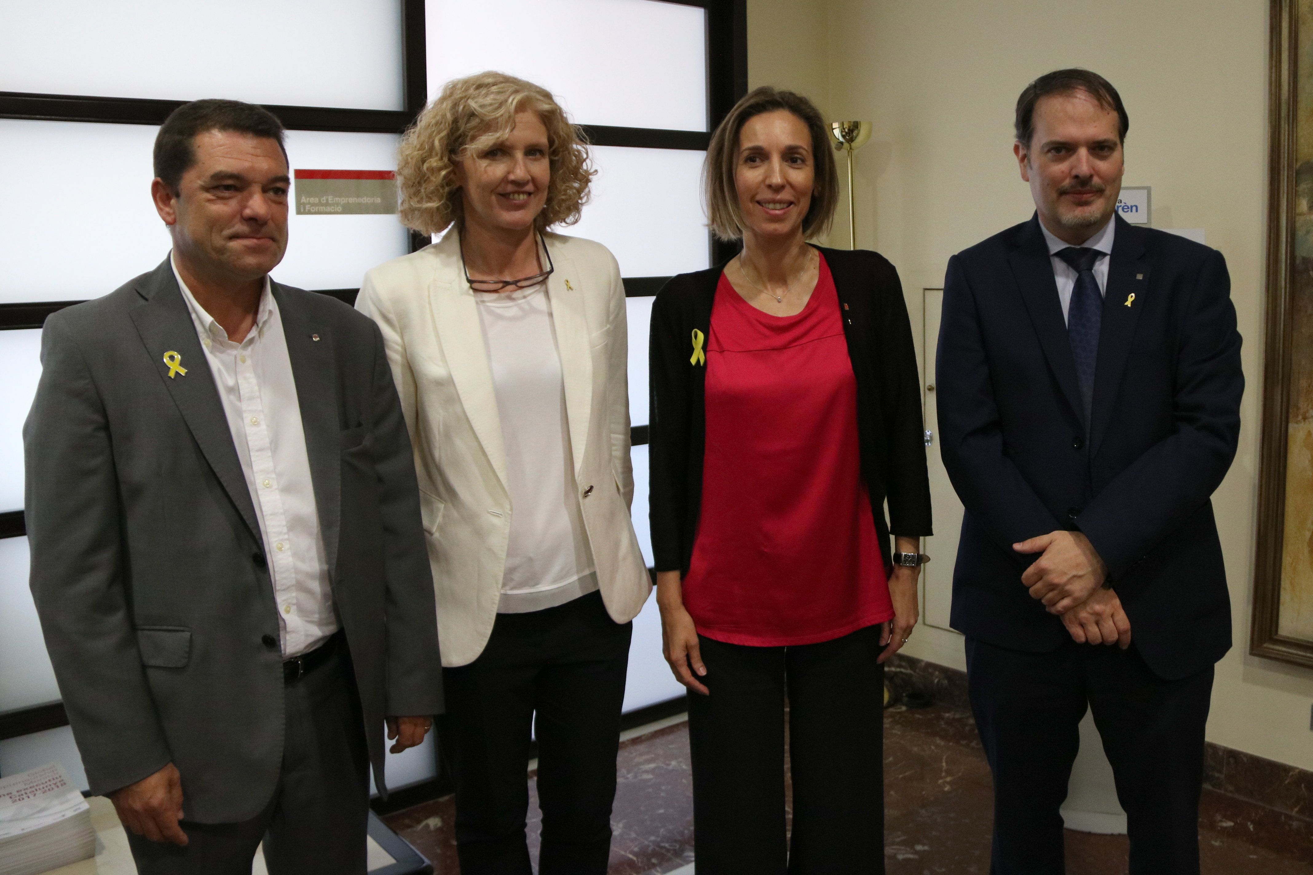 El secretari d’Empresa i Competitivitat, Joaquim Ferrer; la directora general d’Indústria, Matilde Villarroya; la consellera d'Empresa i Coneixement, Àngels Chacón; i el conseller delegat d'ACCIÓ, Joan Romero. | ACN