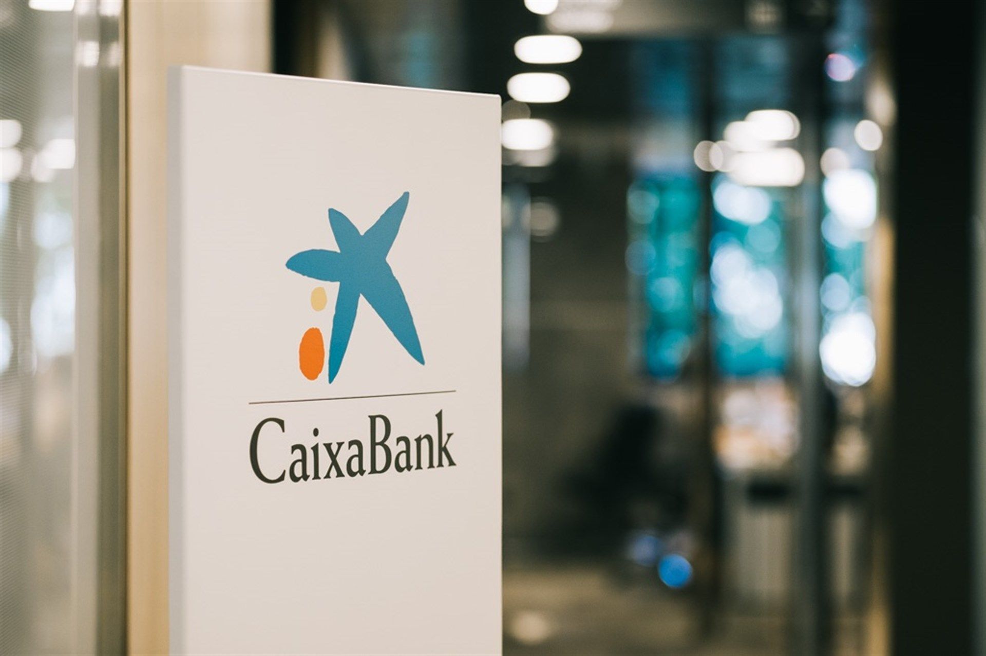 CaixaBank repeteix com a banc sostenible