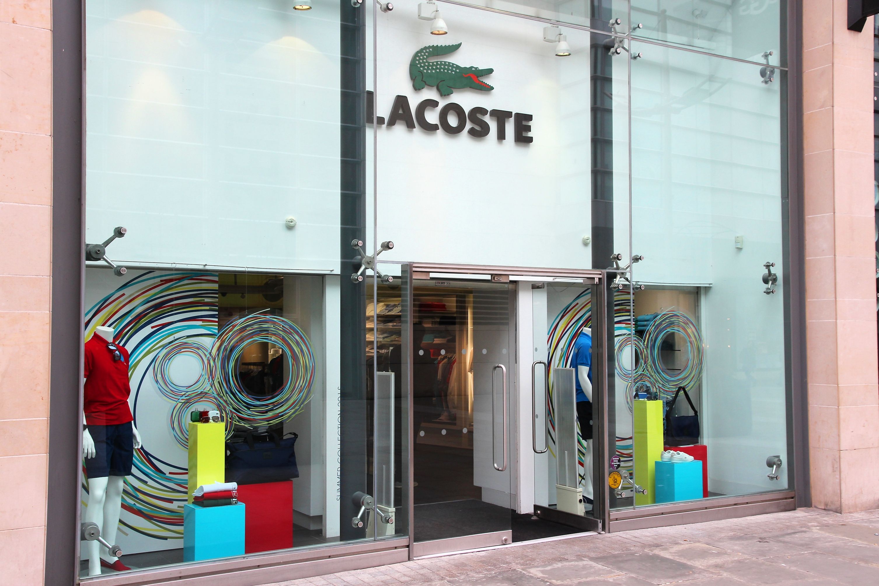 Lacoste començarà a negociar l'ERO amb els sindicats la setmana vinent