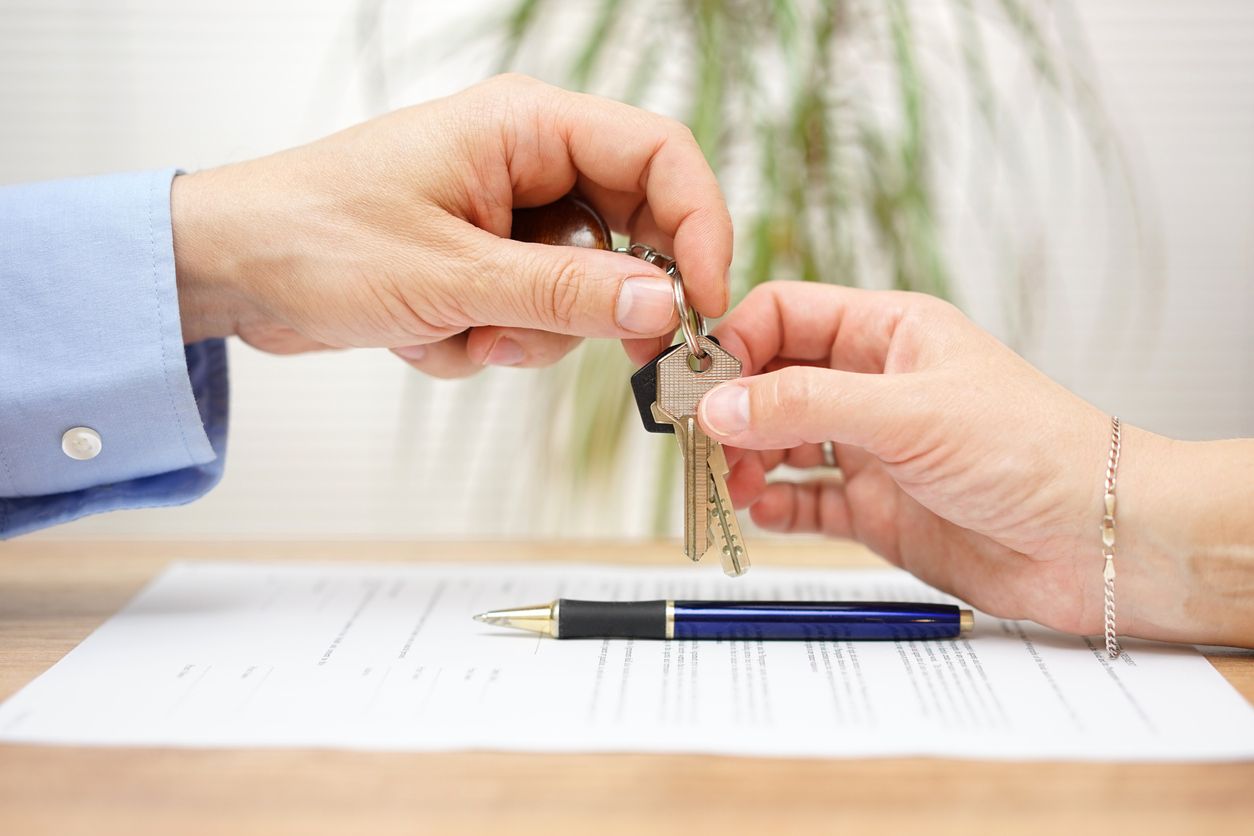 Els bancs ja es fan càrrec dels Actes Jurídics Documentats | iStock