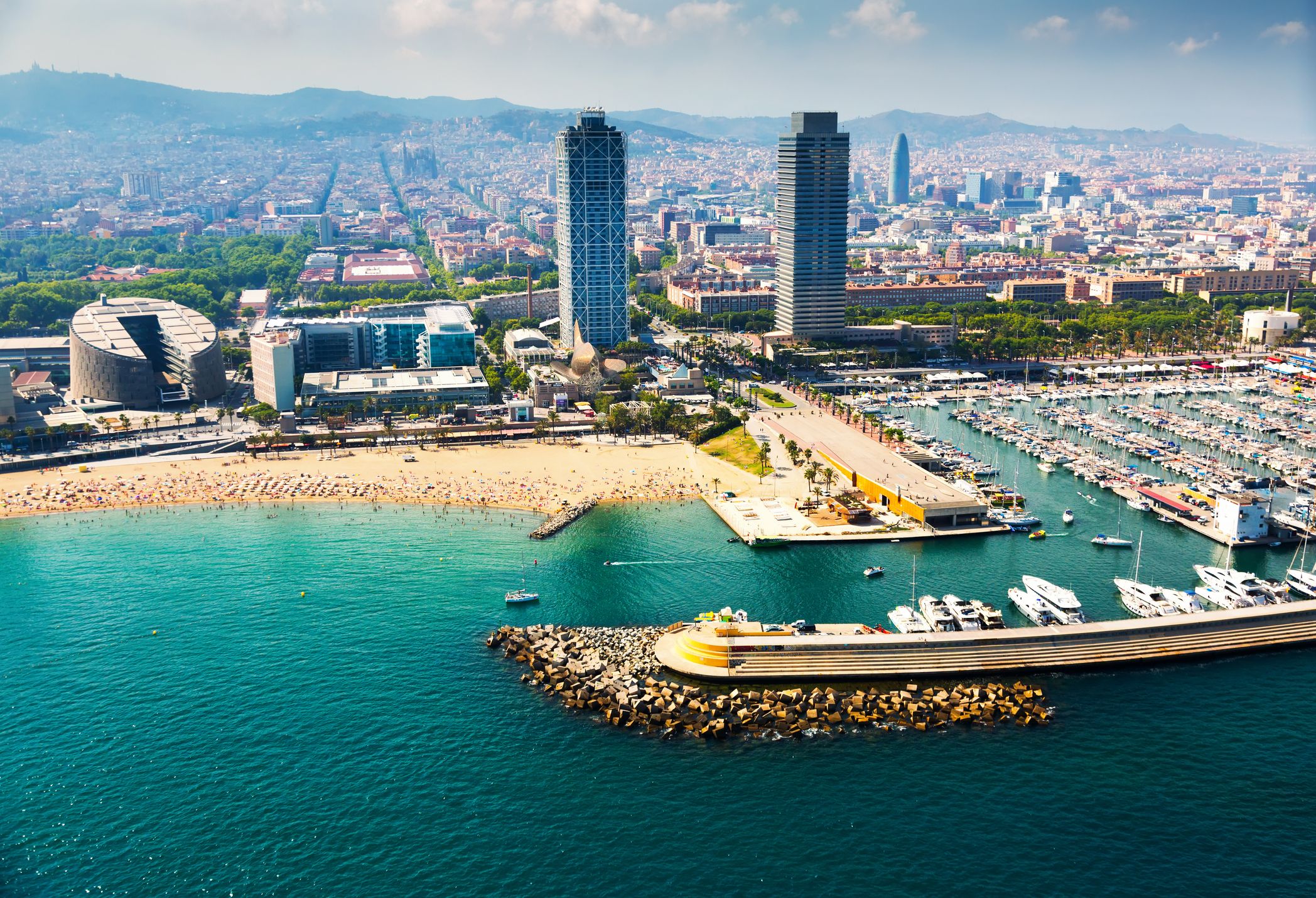 Barcelona reconocida por la estrategia de promoción y captación de inversión extranjera | iStock