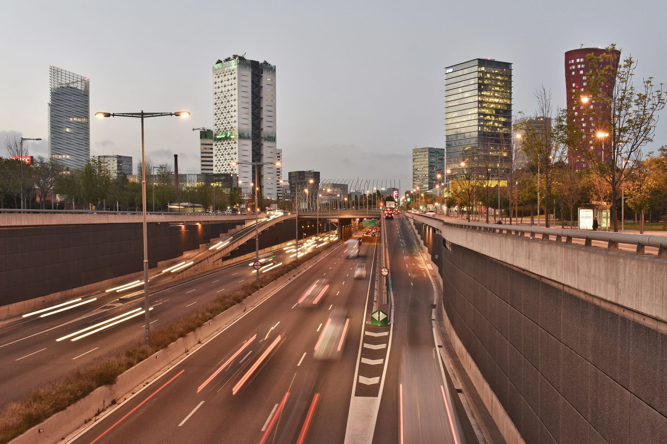 Catalunya es troba a la posició mitja-alta de competitivitat a l'Estat | iStock