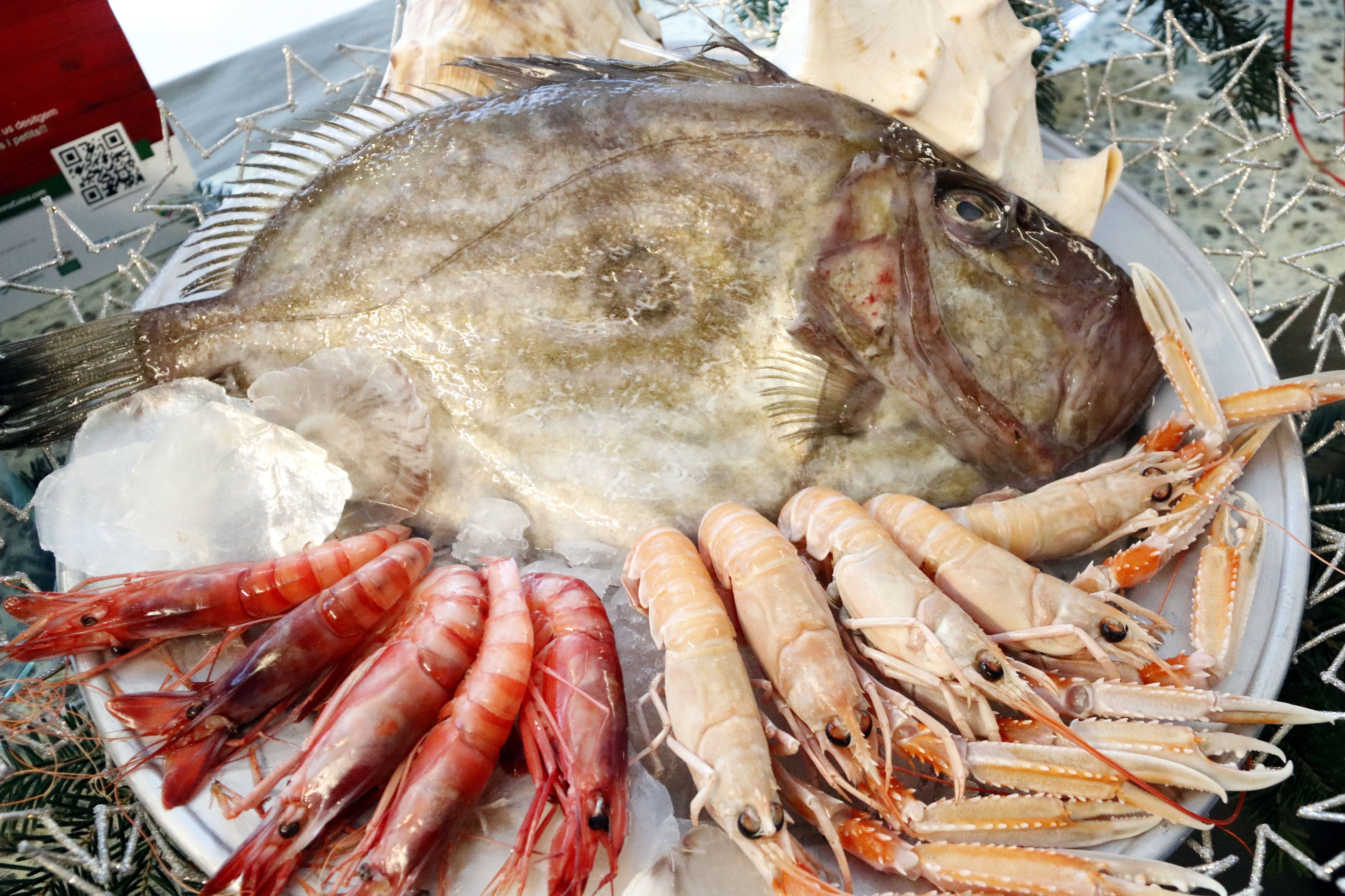 El mal temps dels últims dies farà que peixos com el lluç i la cua de rap pugin de preu | ACN