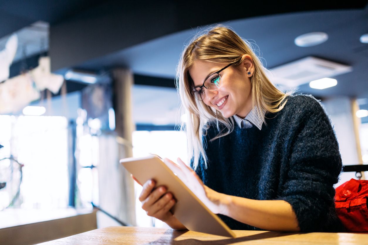 Les dones tenen un 30% menys de possibilitats de ser contractades | istock