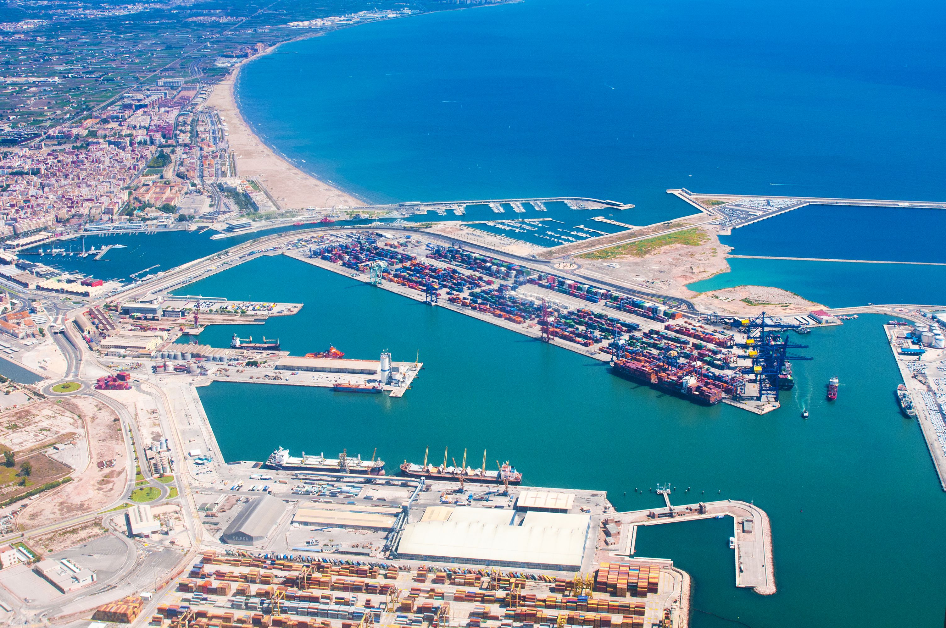 El puerto de València és la puerta de entrada de inversiones extranjeras al País Valencià