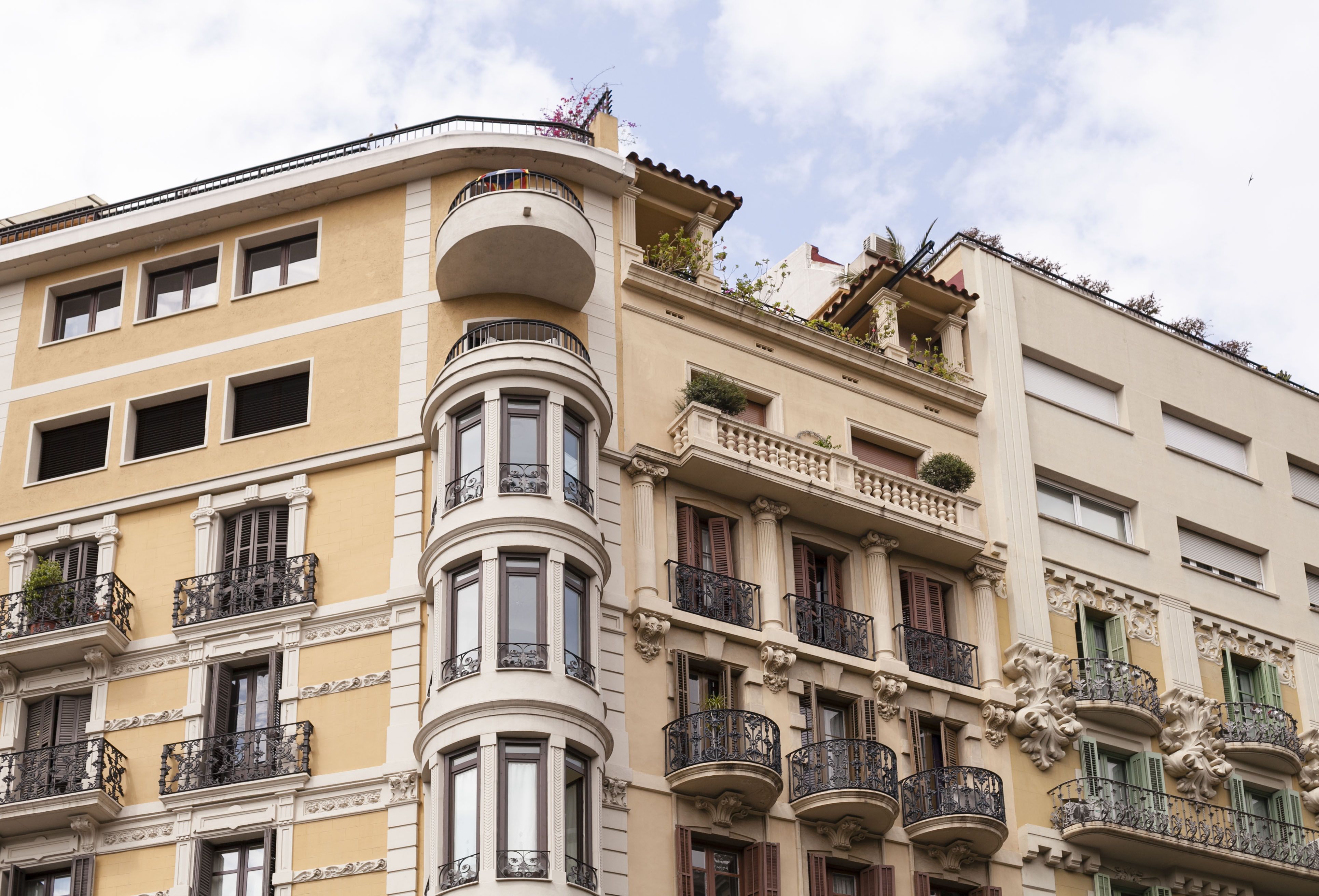 Barcelona es la ciudad con el precio más alto del alquiler con una media de 16,34 euros al mes | iStock