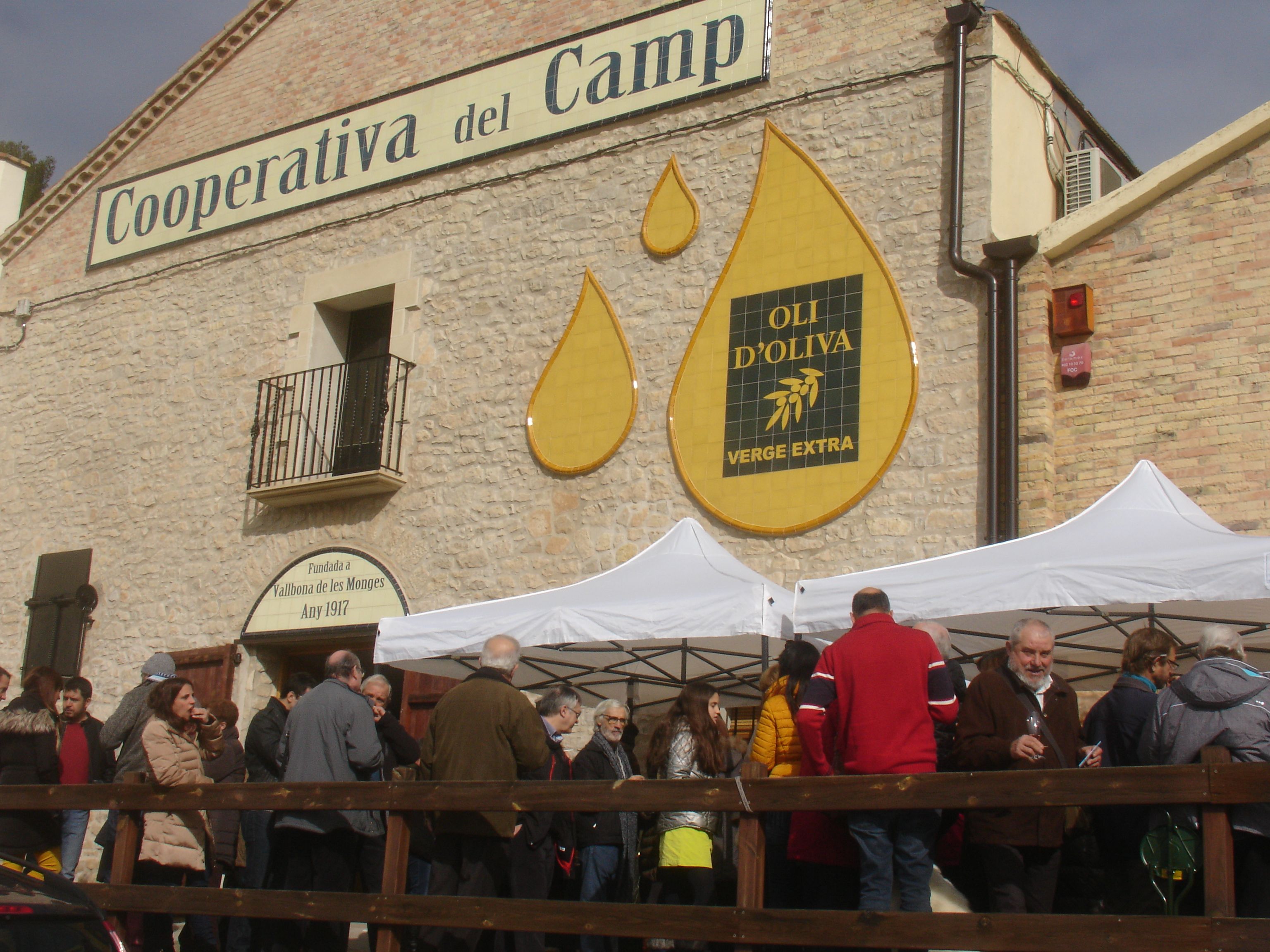 Imagen de la Cooperativa del Campo de Vallbona de les Monges durante la celebració del centenario | ACN