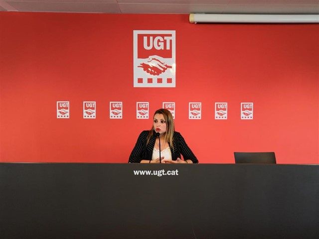 La UGT denuncia que el 37% de las empresas no registran la jornada