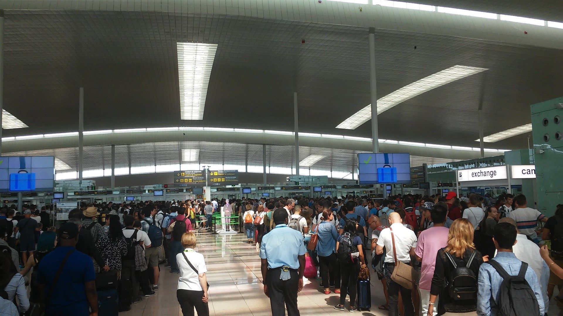 colas aeropuerto prado vaga controladores seguridad