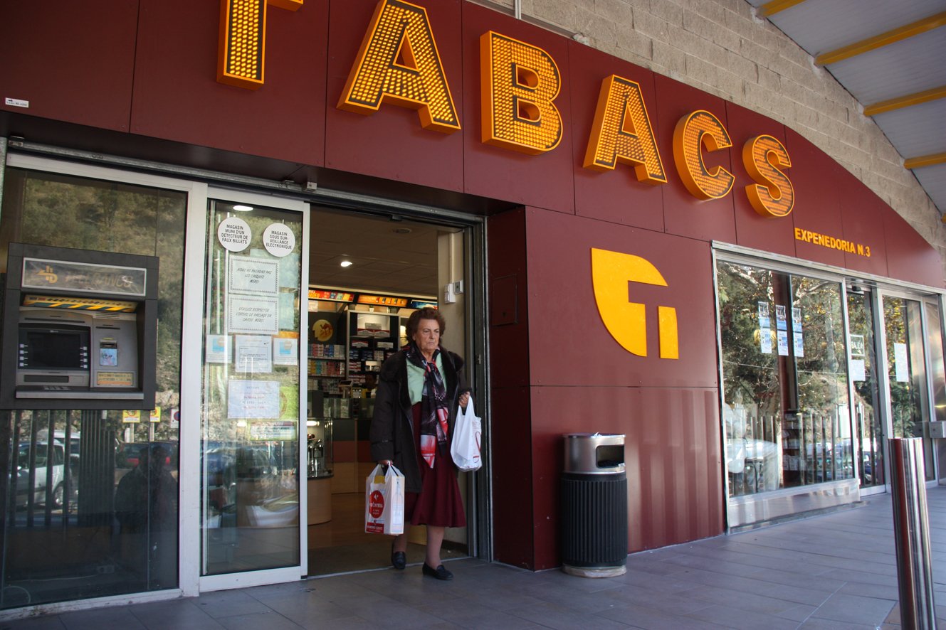 Els homes són els principals consumidors de tabac i alcohol