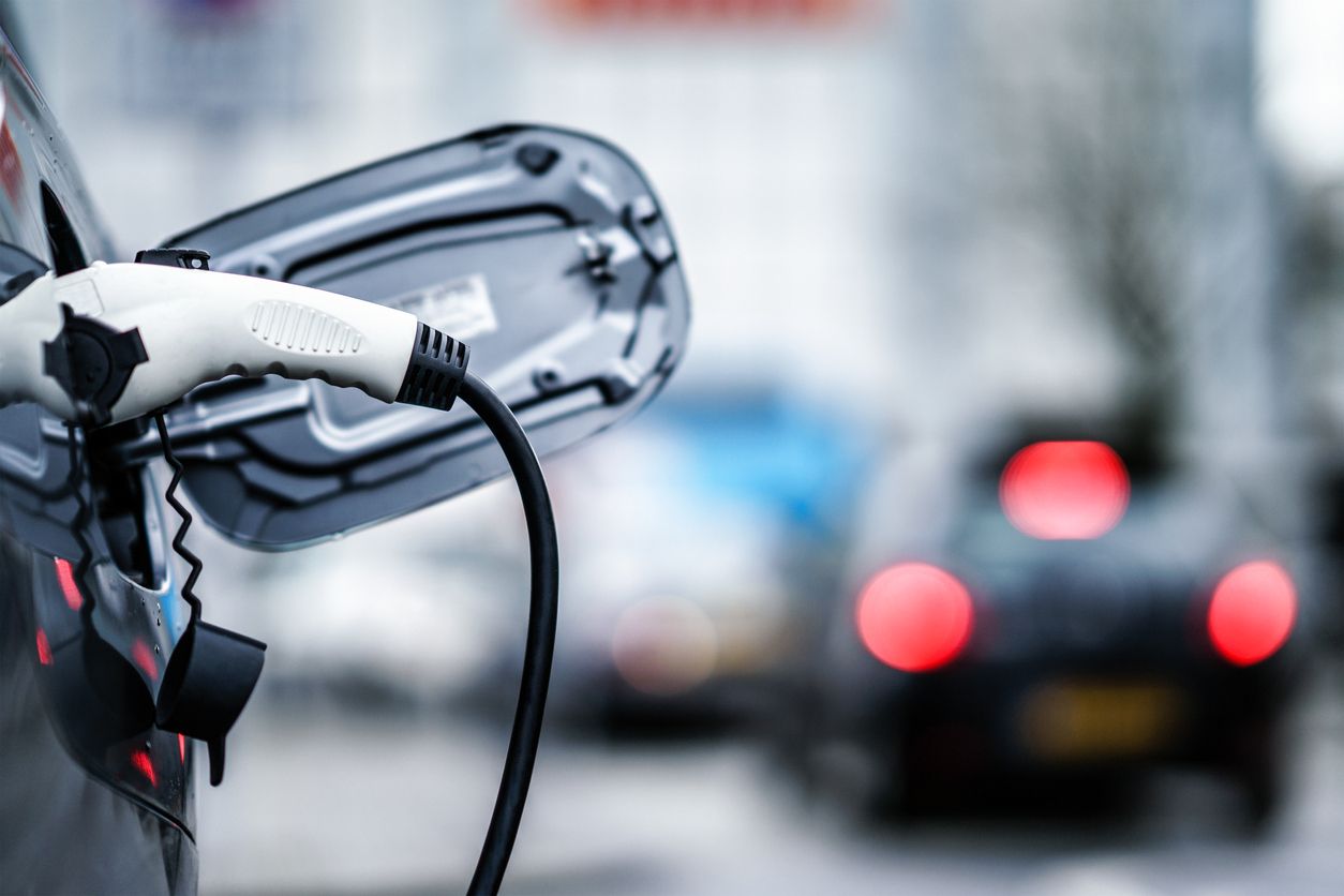 Barcelona contará con 140 nueve puntos de carga para vehículos eléctricos | iStock