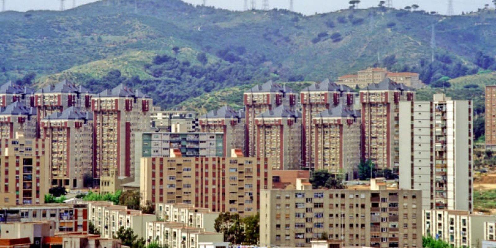 Blocs de pisos al barri de Canyelles, a Barcelona