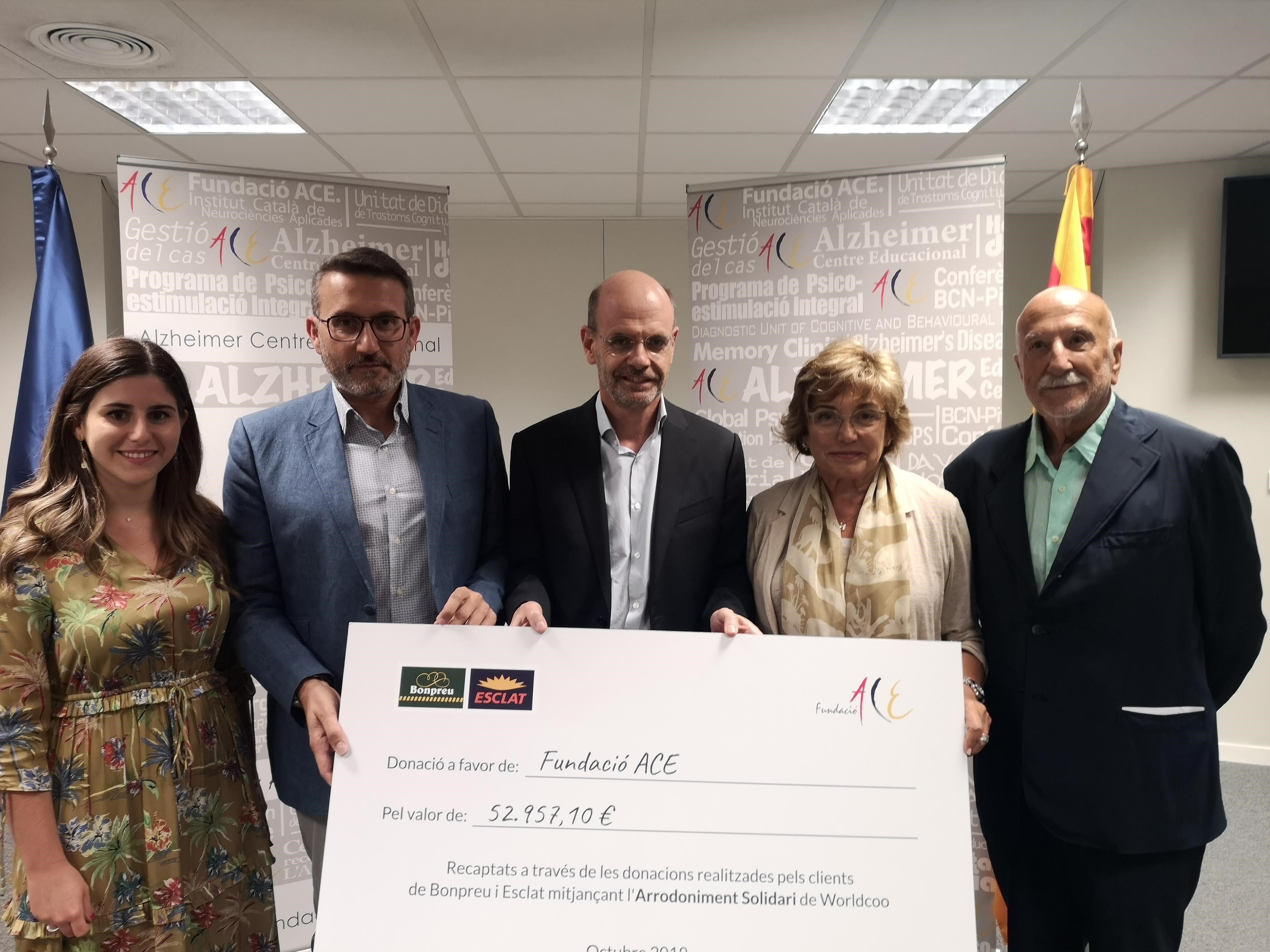 Entrega cheque Fundació ACE | Cedida