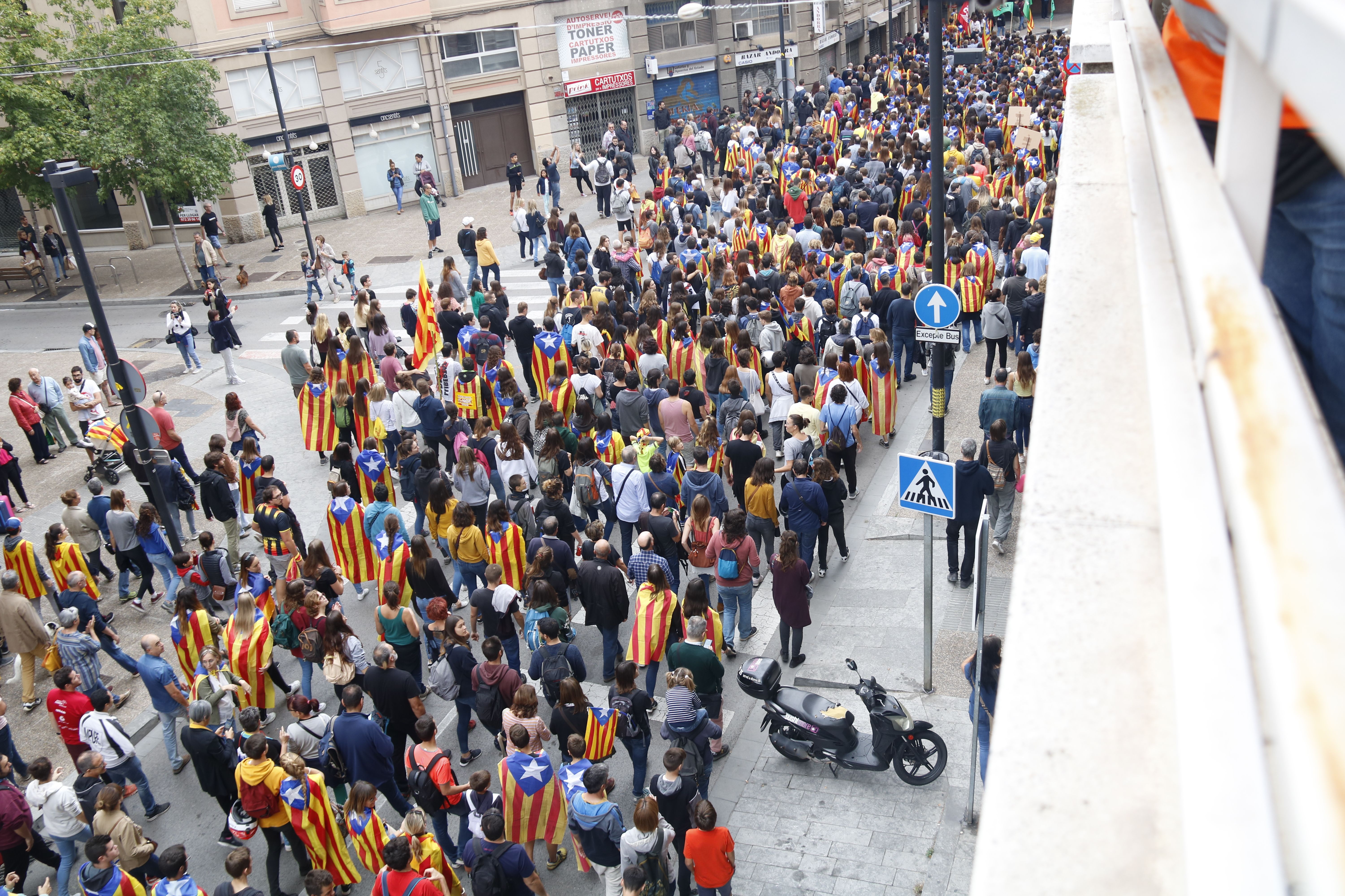 Vista aèria de la manifestació de Girona amb motiu de la vaga general