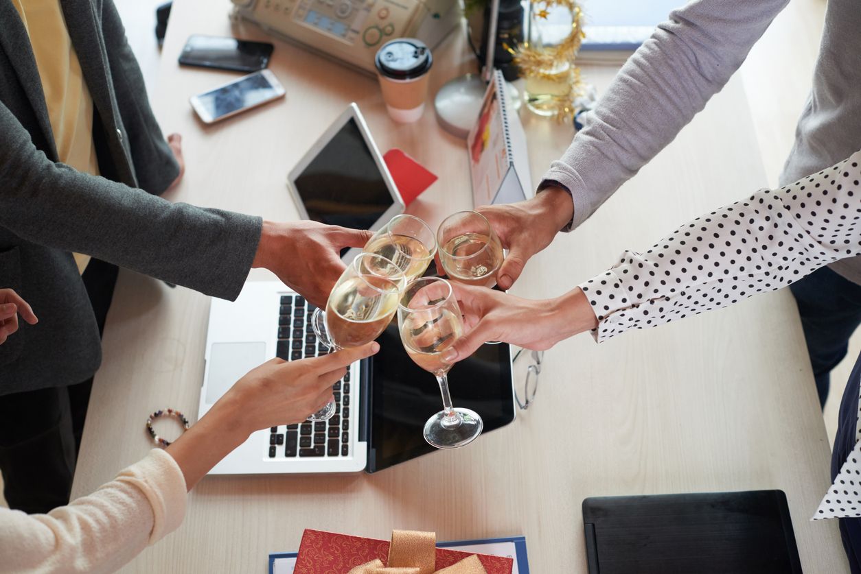 Los comerciales logran la felicidad llegando a los objetivos y la pierden cuando los presentan los del año próximo | iStock