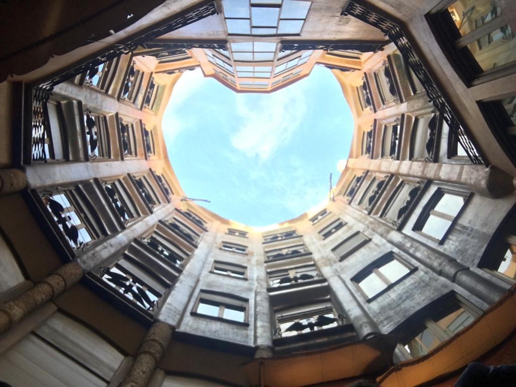 La Casa Milà de Gaudí en Barcelona | MEM