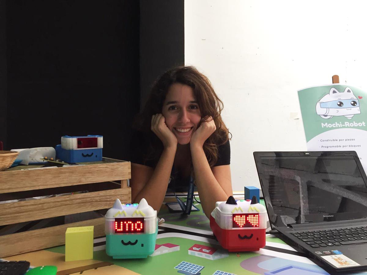 Natalia Subidas, fundadora junto con Domingo Alcalá, de la starup Mochi Robot | Cedida