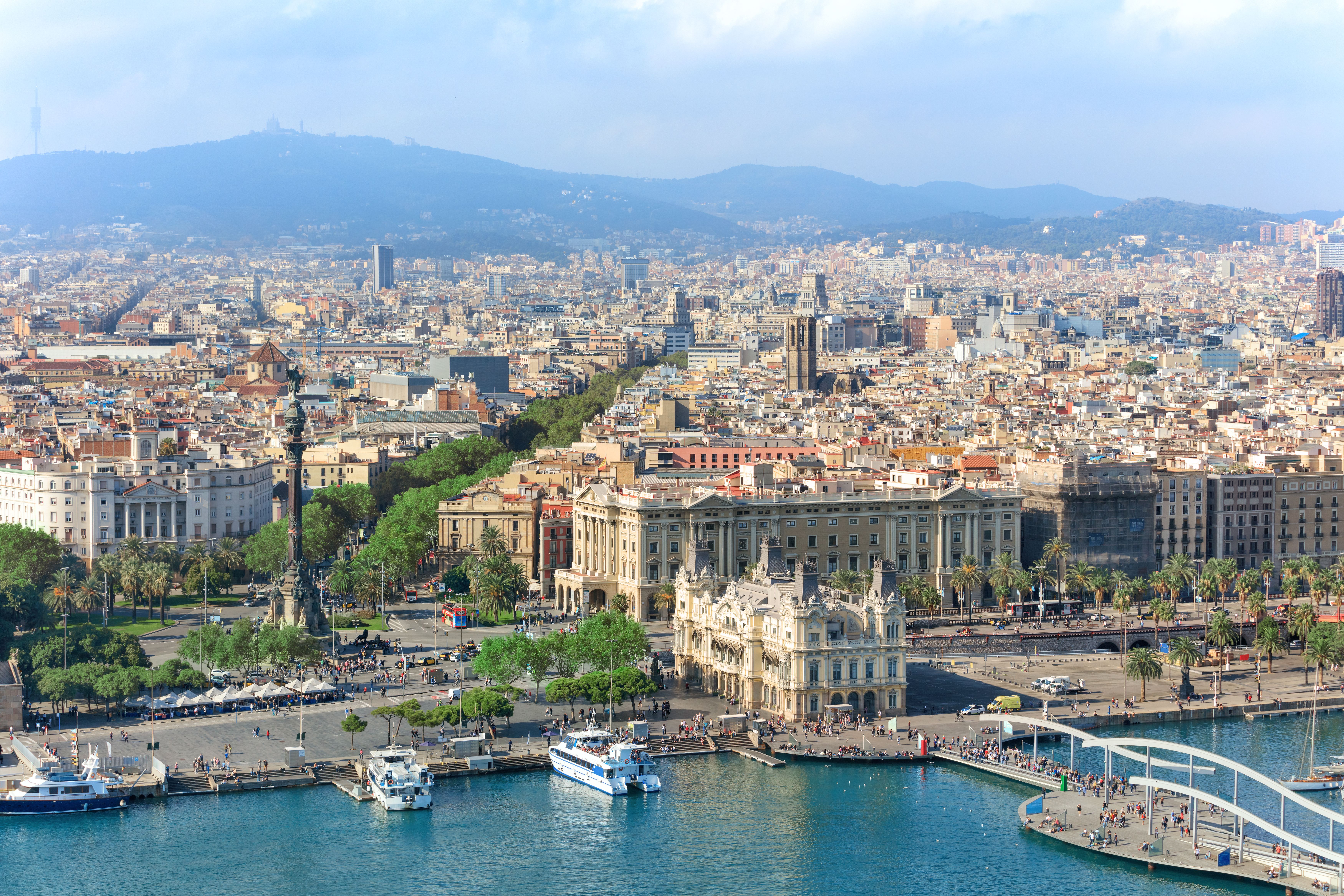 Imagen aèría de Barcelona, donde Scan Cliente Publishing ha establecido la sede del sur de Europa | iStock