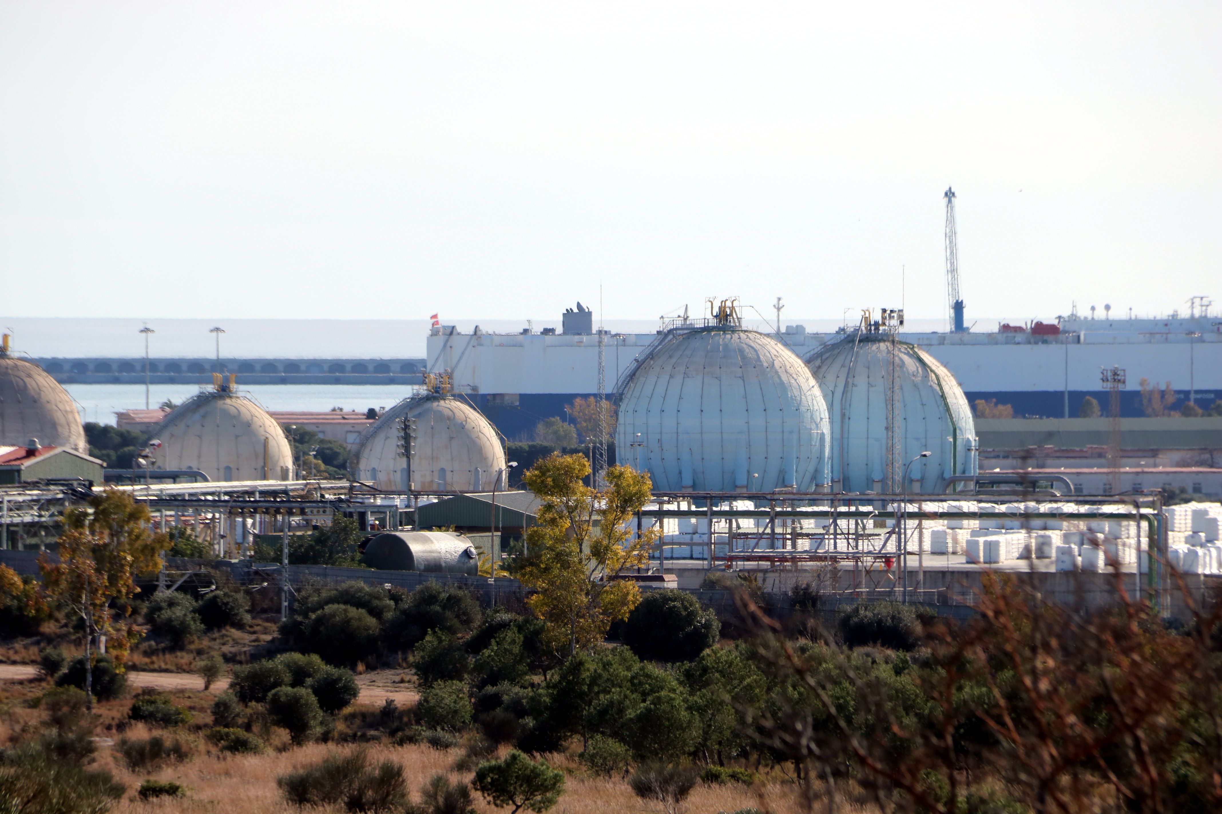 Una zona de la petroquímica de Tarragona | ACN