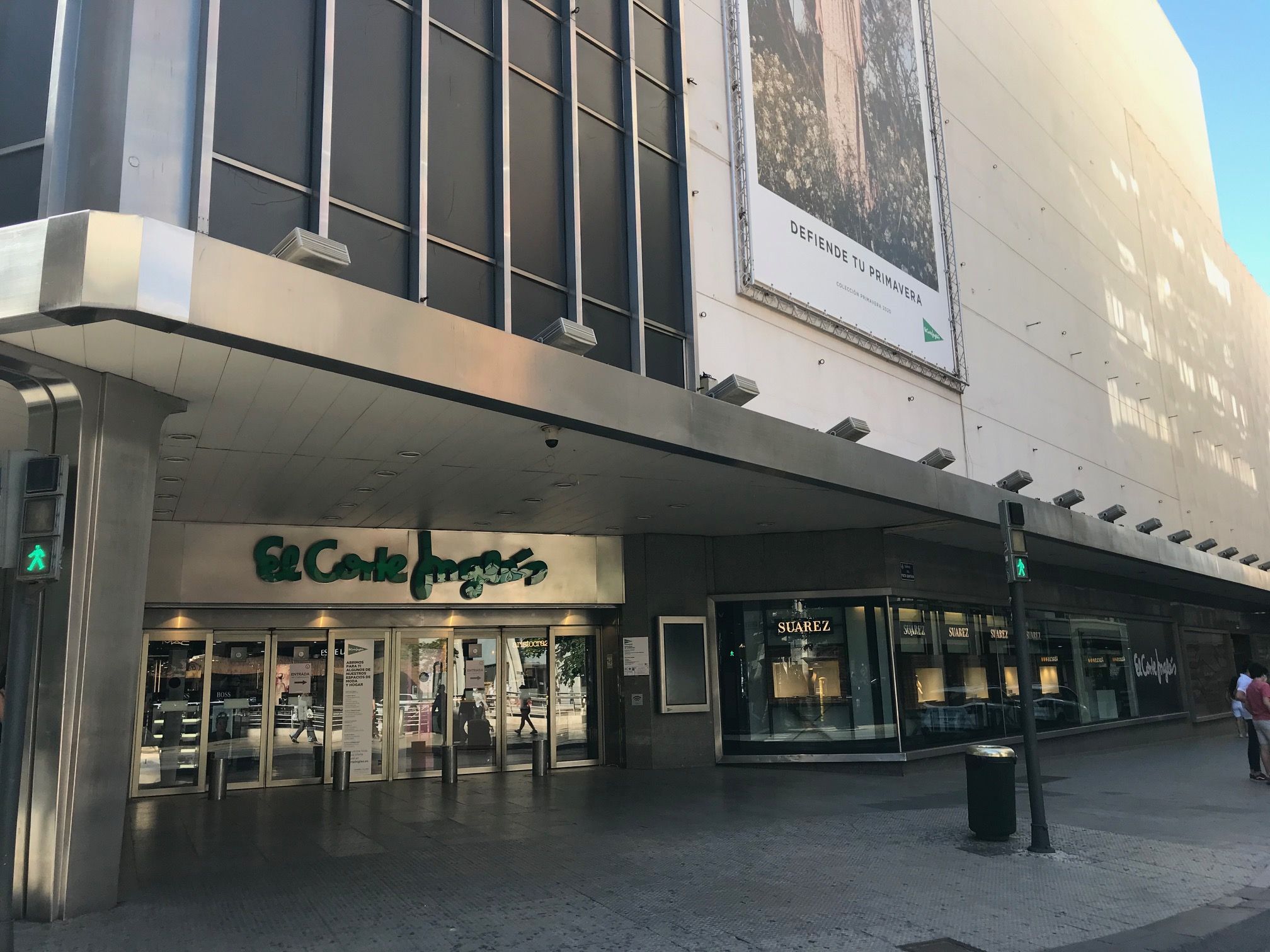 Les portes tancades de El Corte Ingles a València | NNG 