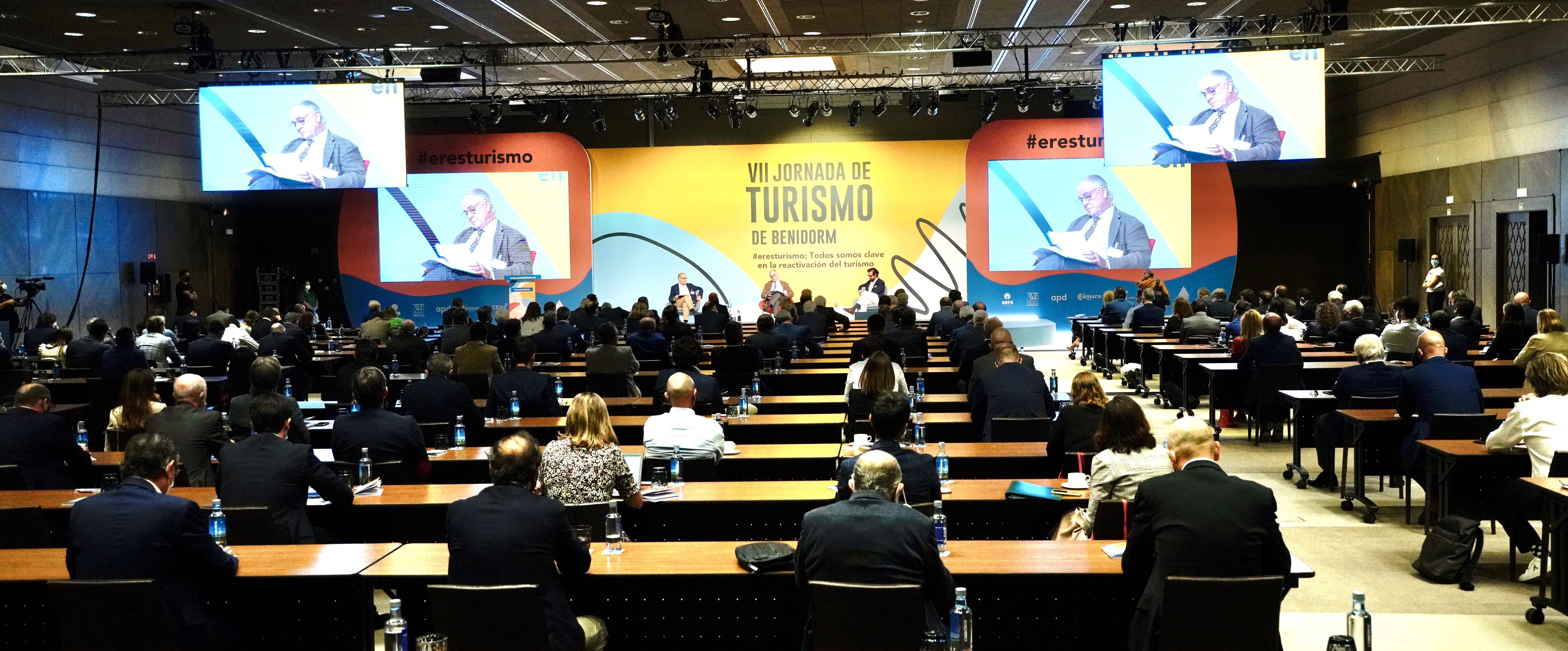 Asistentes a la VII jornada de Turismo de Benidorm | Cedida