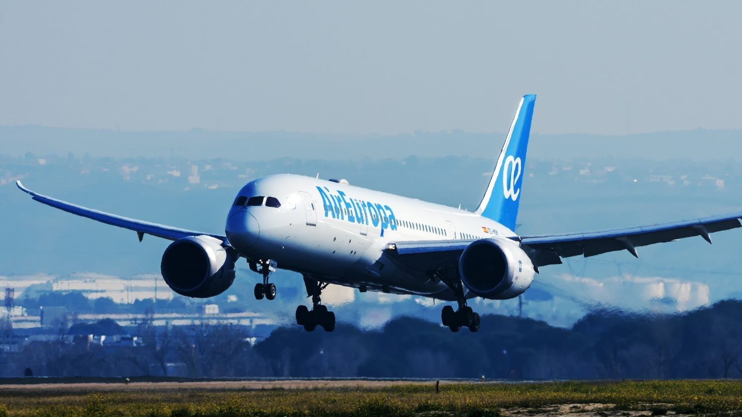 Un avió de Air Europa, compañía que Iberia ha comprado por 500 millones de euros | Europa Press