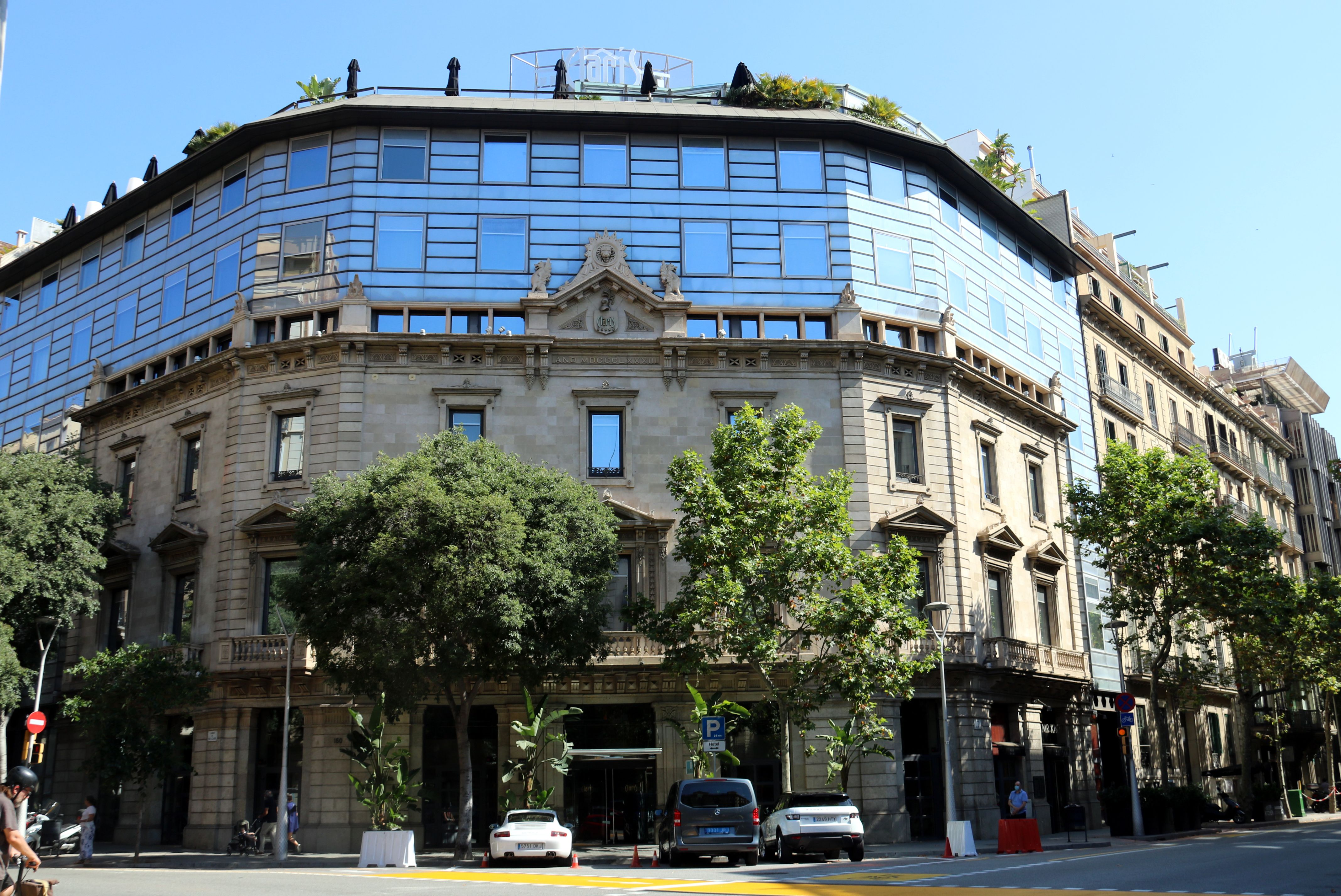 L'hotel Claris de Barcelona, un possible candidat a convertir-se en un centre de vacunació | ACN