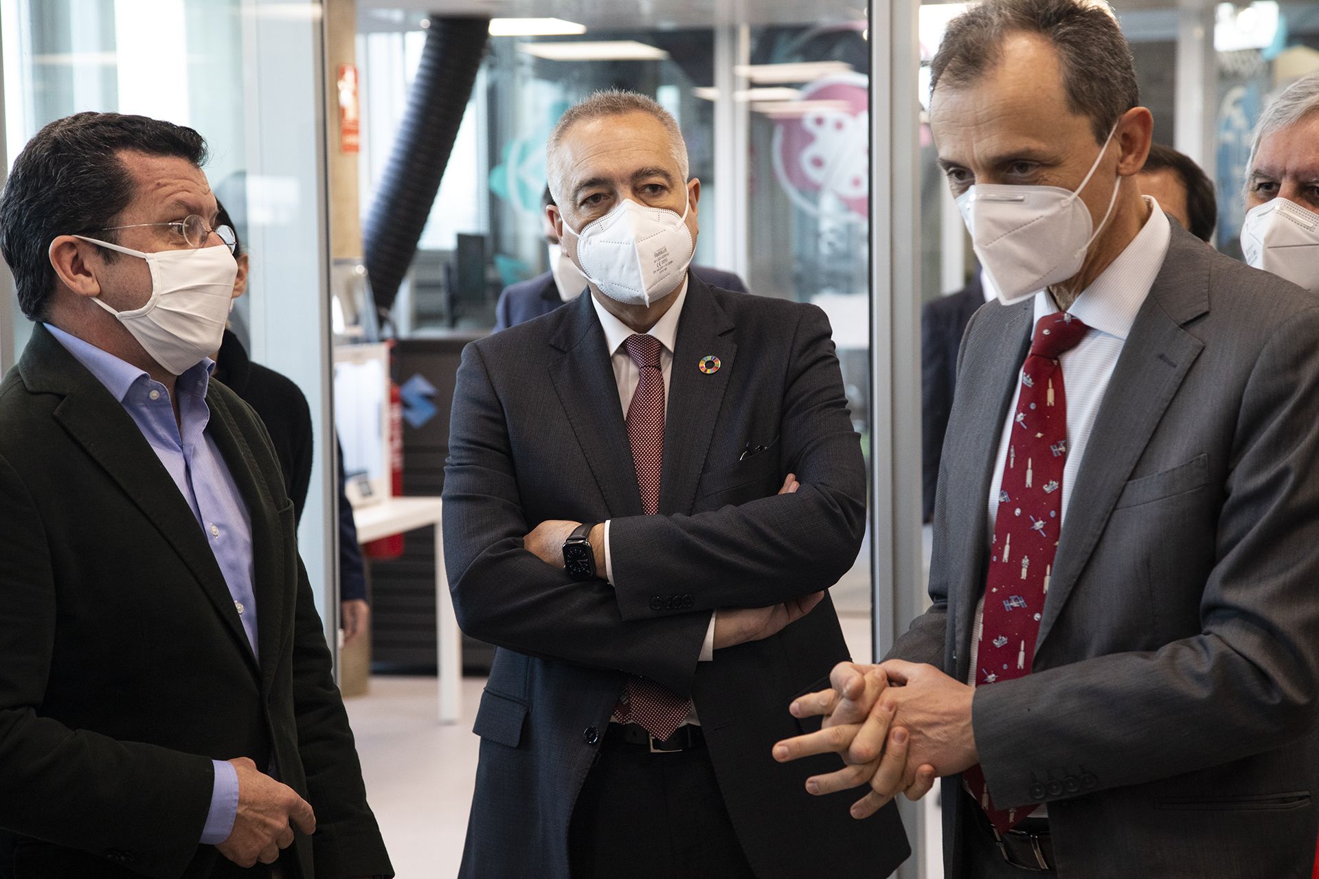 Joan Parra, CEO y vicepresidente de Leitat; Pere Navarro, delegado del Estado al CZFB y Pedro Duque, ministro de Ciencia e Innovación | Cedida