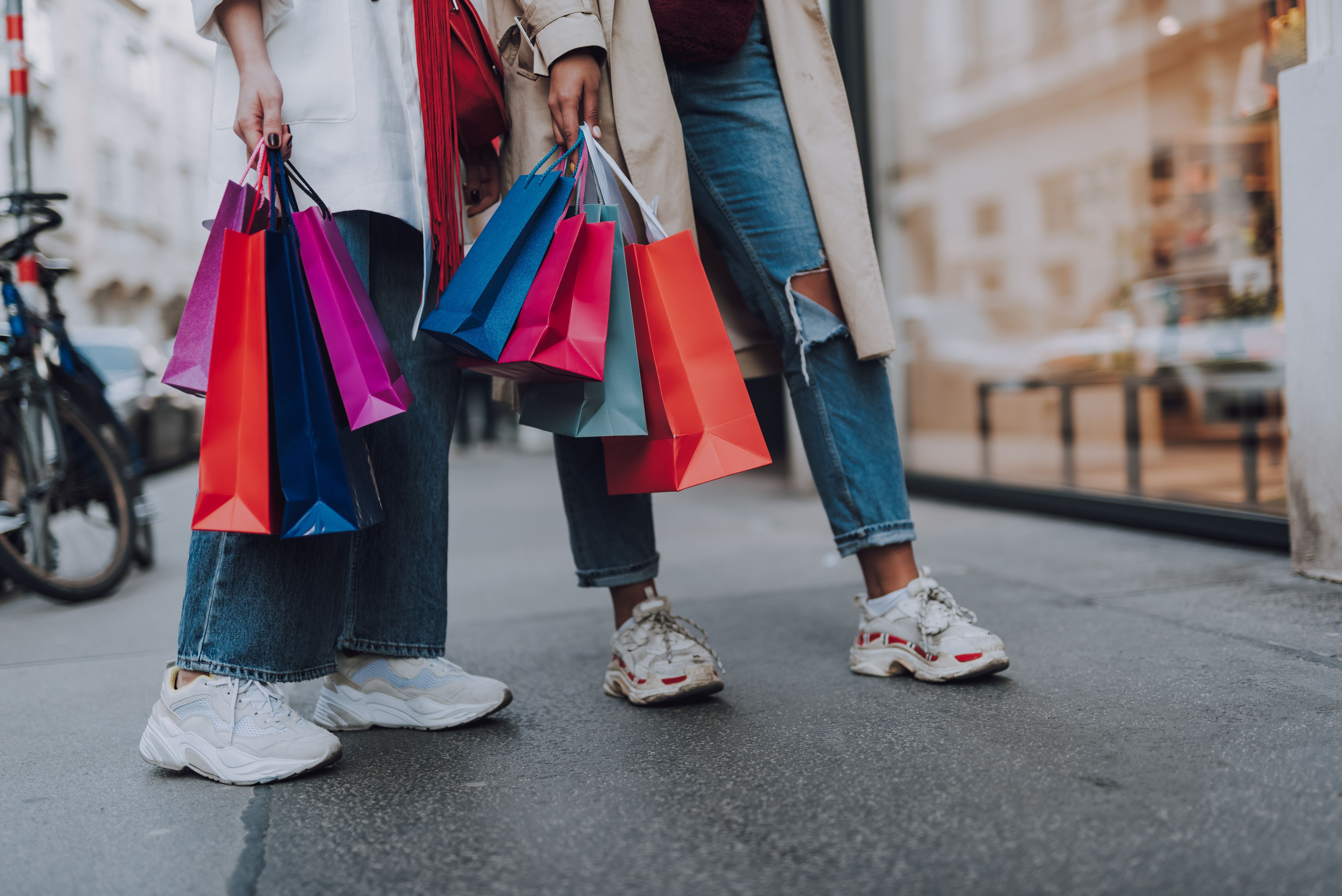 Les empreses juguen amb la necessitat de tornar a la normalitat | iStock