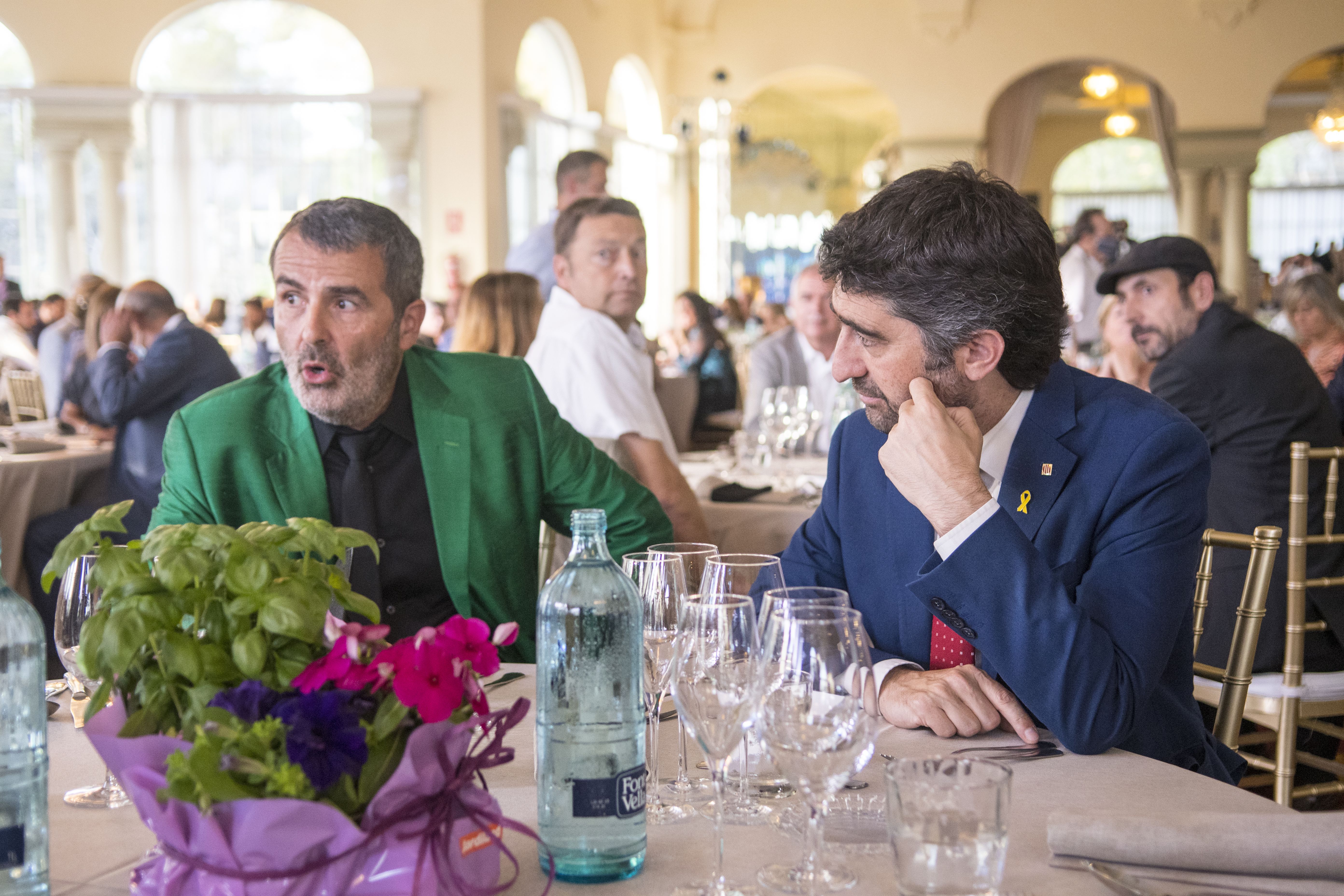 L'economista Xavier Sala-i-Martin i el vicepresident Jordi Puigneró a la nit de la FEGP. | Cedida