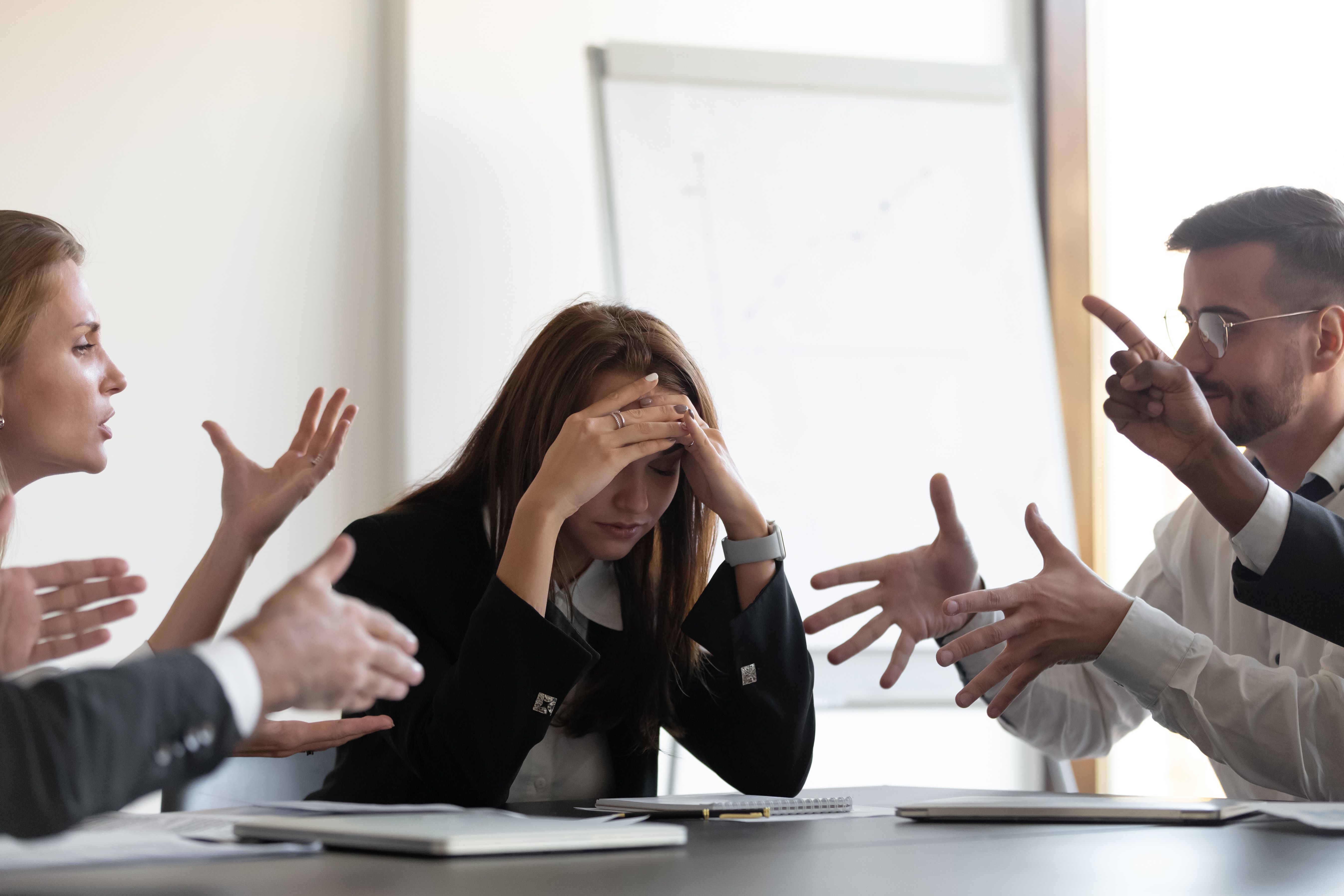 Cómo evitar los conflictos en la empresa familiar y otras preguntas | iStock