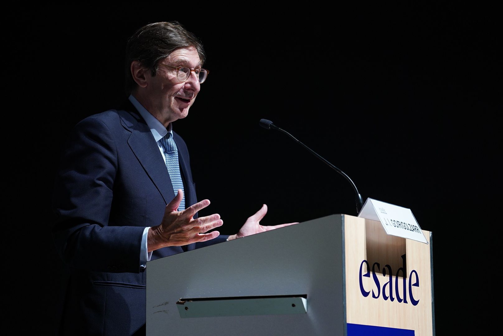 El president de CaixaBank, José Ignacio Goirigolzarri, a Esade. | Cedida