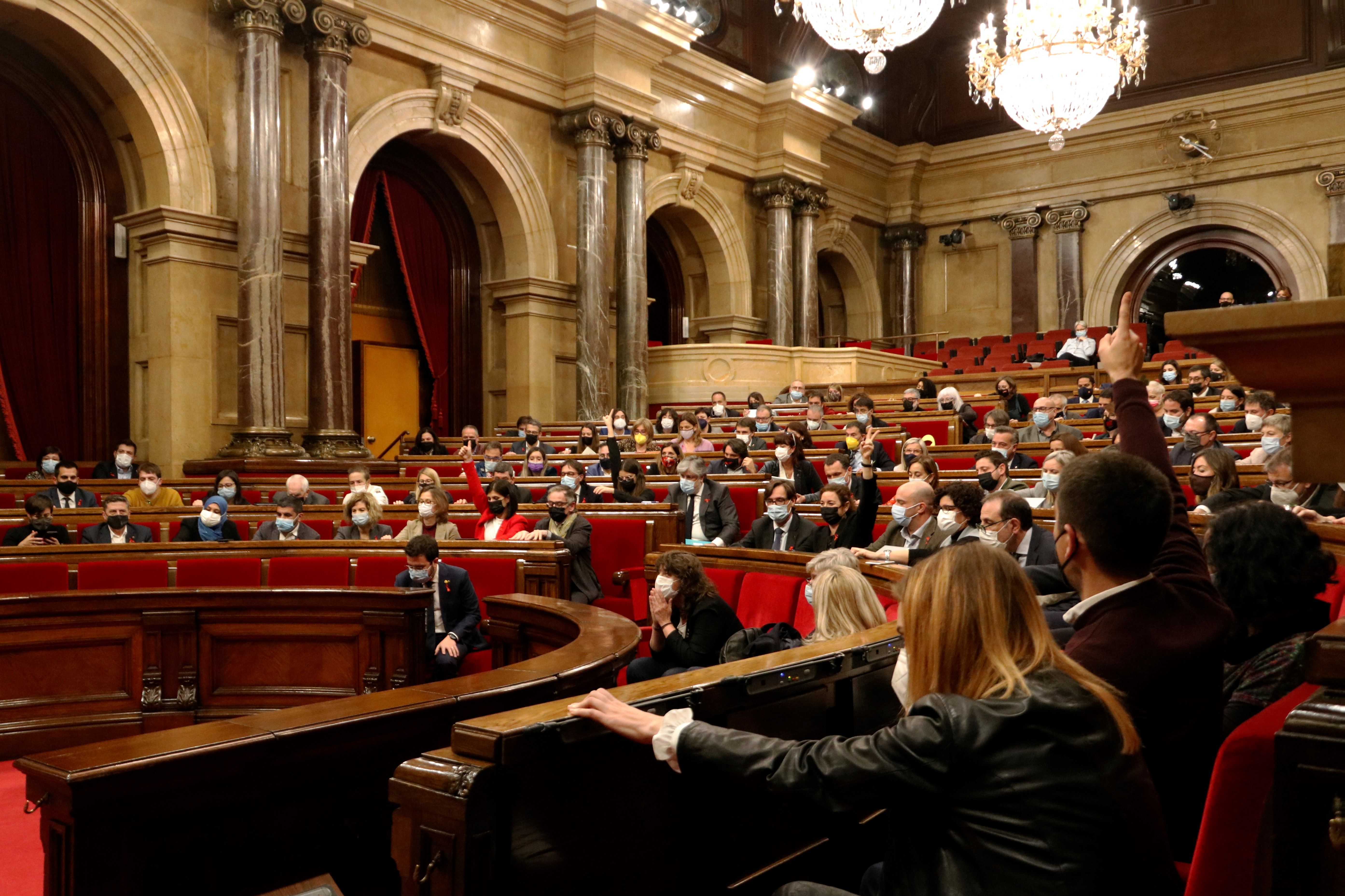 El Gobierno lleva a cabo el primer trámite por la ley de ocupación pública catalana | ACN