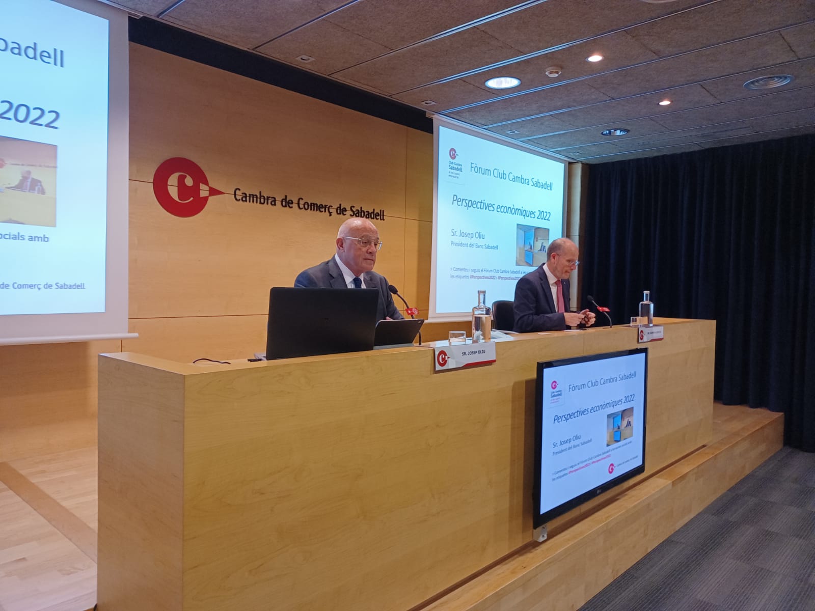 Josep Oliu, president del Banc Sabadell; i Ramon Alberich, president de la Cambra de Sabadell | Cedida