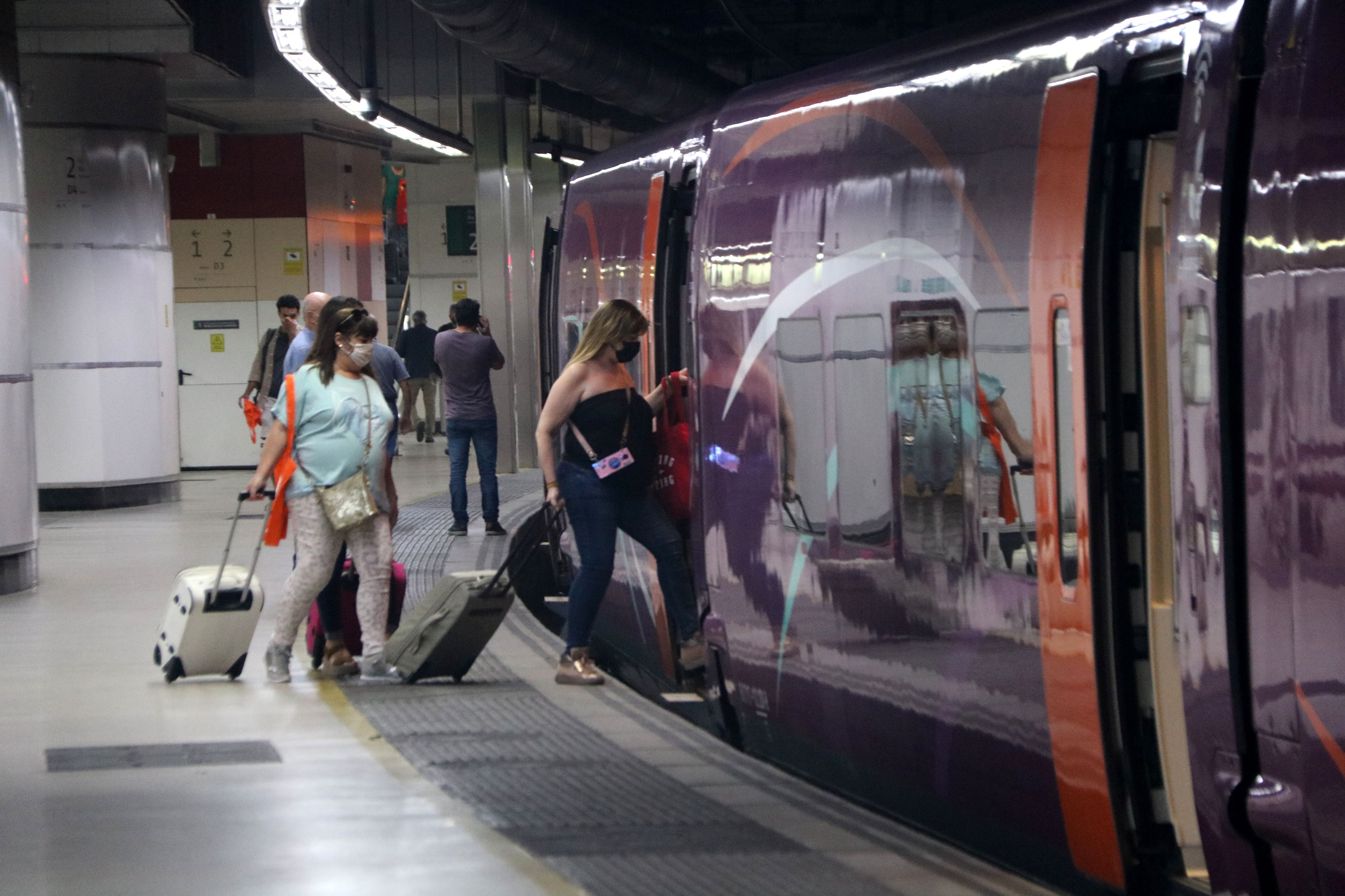 Renfe actualitzarà el seu sistema de videovigilància amb l'aplicació de la IA | ACN