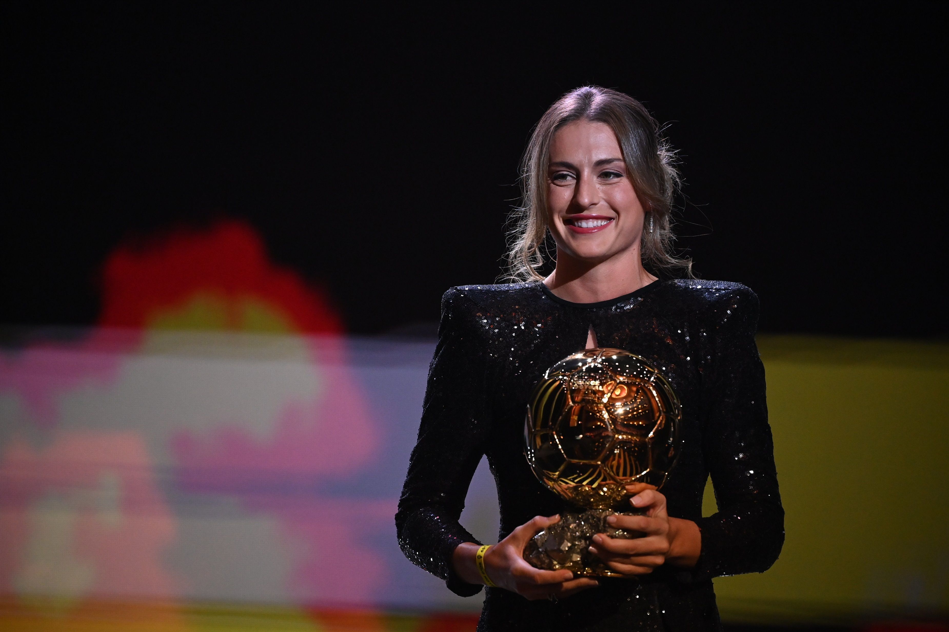 Alexia Putelles con el Balón de Oro | EP