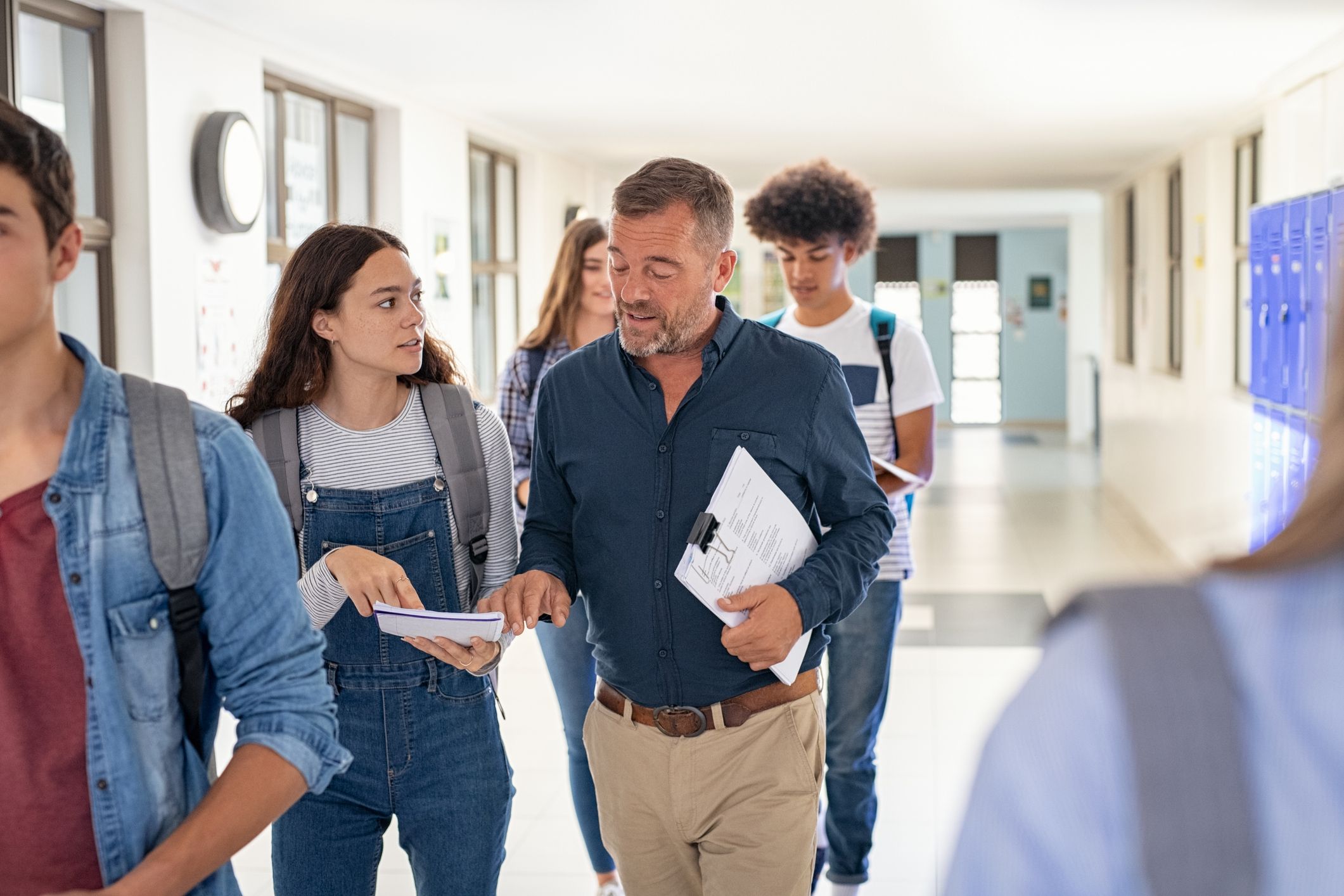 ApadrinaTIC és una iniciativa que vol d'oferir suport a estudiants tecnològics que s'han vist afectats per la pandèmia |iStock