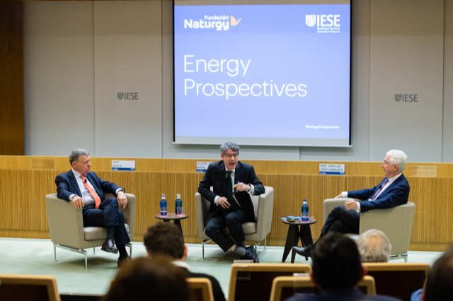 Jordi Sevilla y Álvaro Nadal en sesión Enerfy Prospectives