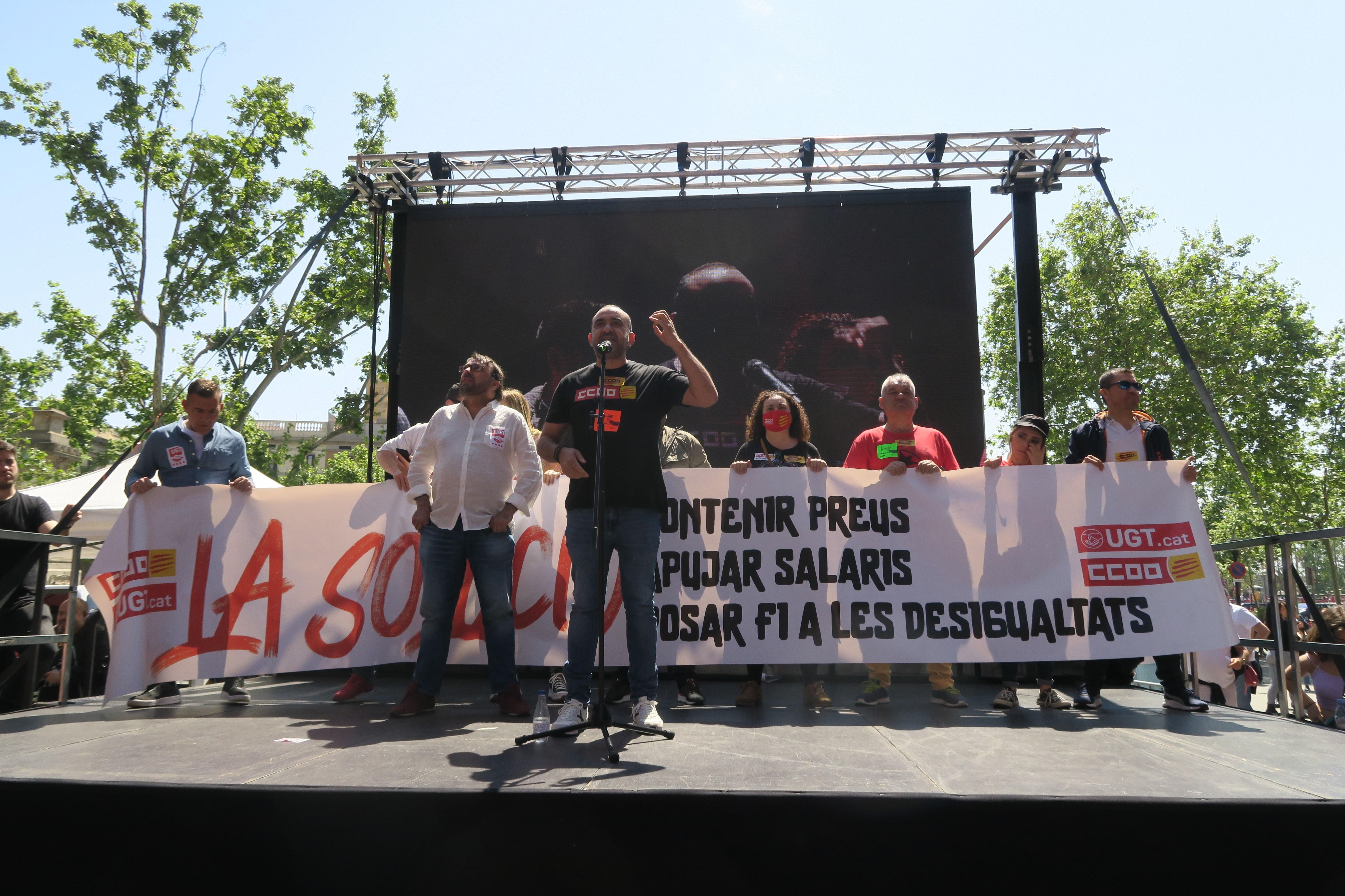 Els secretaris generals de Comissions Obreres i UGT, Javier Pacheco i Camil Ros, durant la seva ponència al Primer de Maig a Barcelona | EP