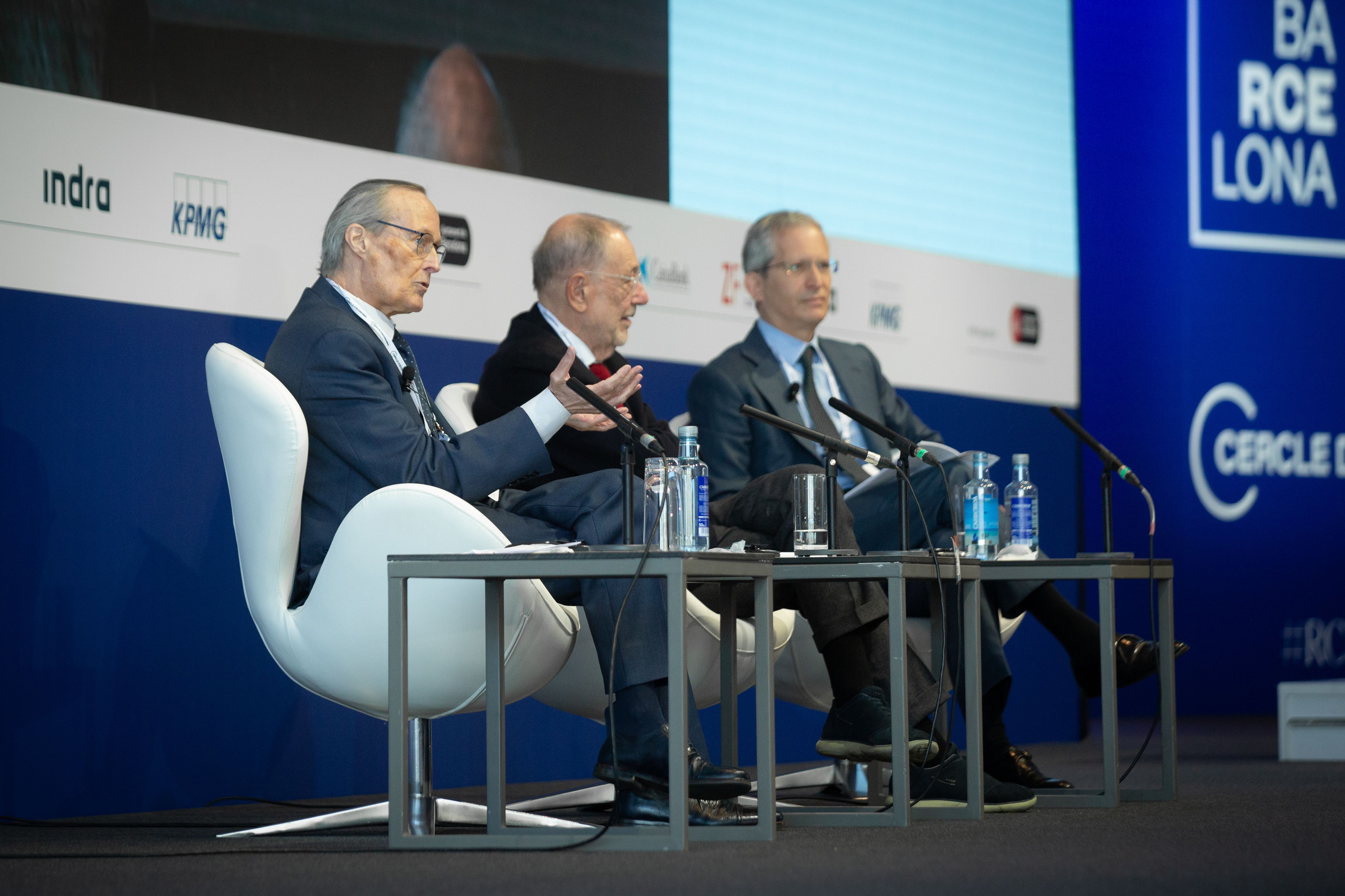 Josep Piqué, Javier Solana i Anthony Gardner durant la seva intevenció a la Reunió del Cercle d'Economie | EP