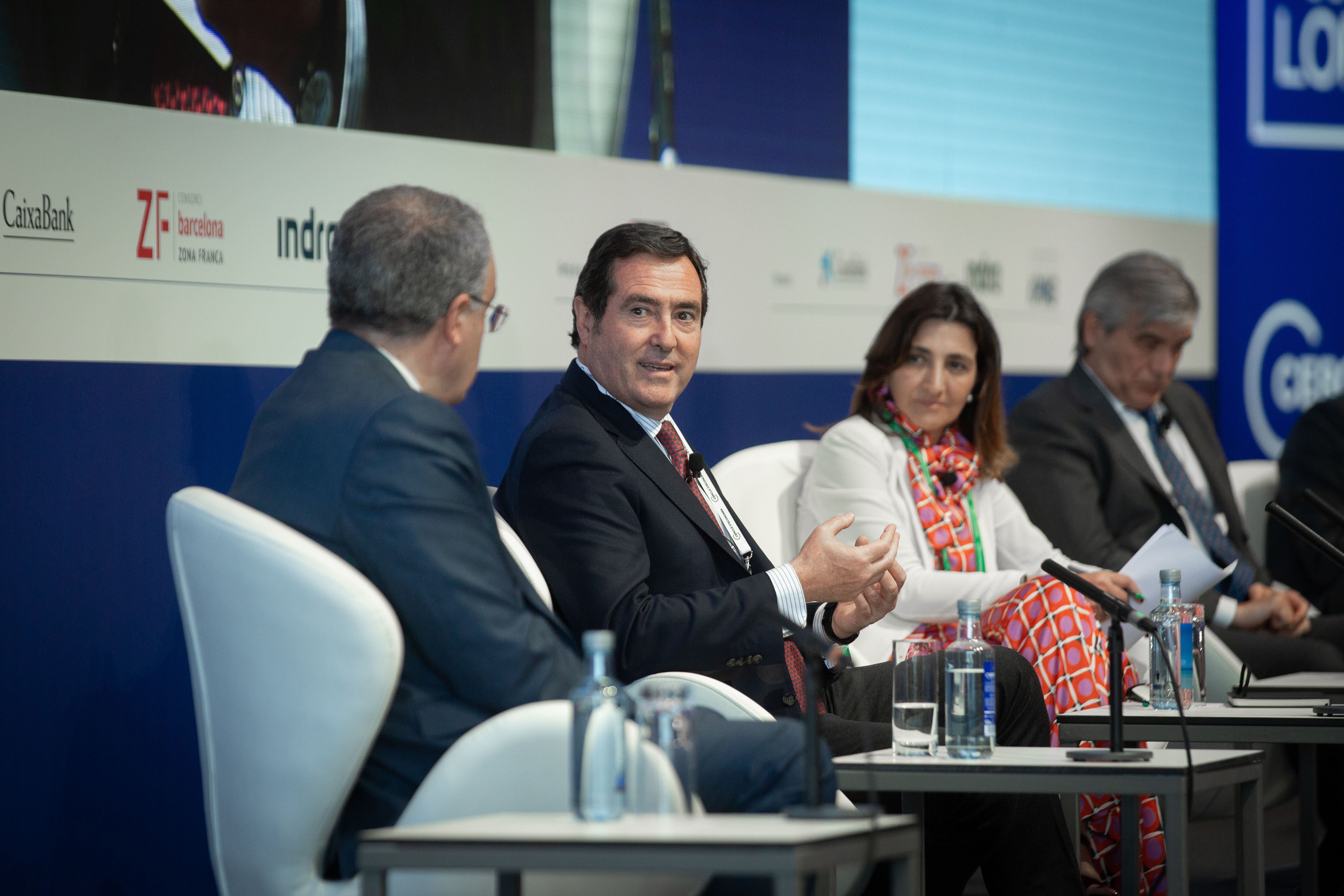 Antono Garamendi, Tobías Martínez, Francisco Reynés i Juanjo Cano durant la seva ponència a la Reunió del Cercle d'Economia moderada per Carmina Ganyet | EP